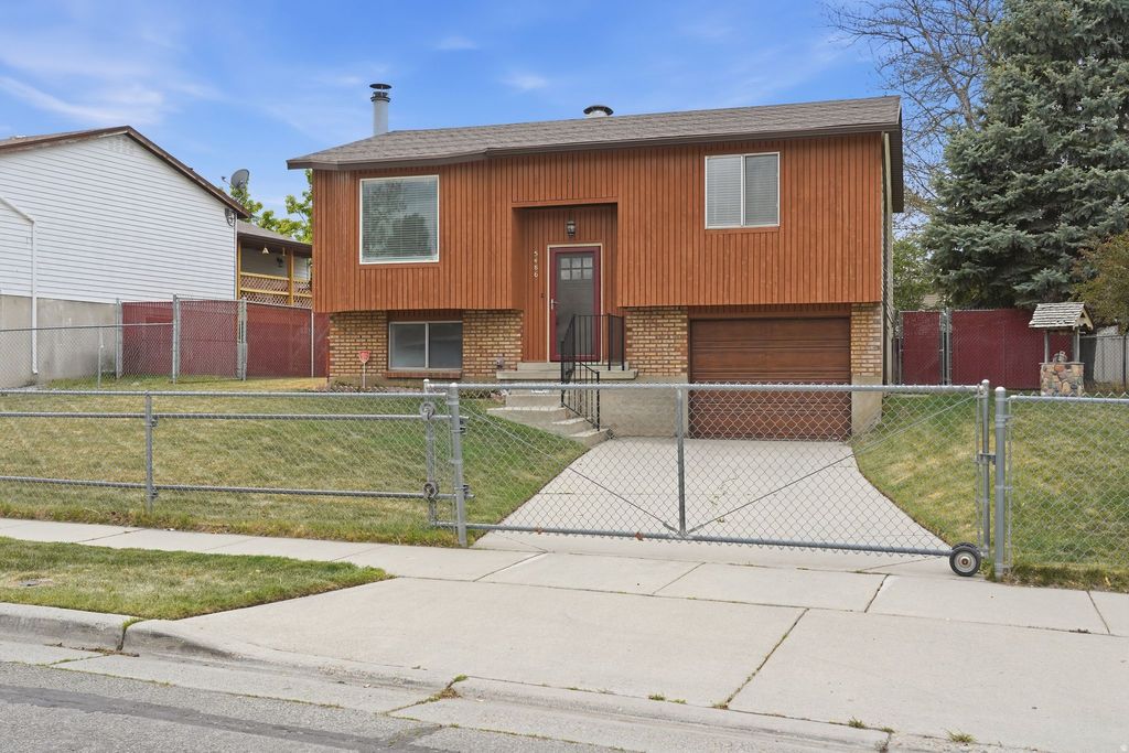 Photo of 5486 S 3465 W, Taylorsville, UT 84118 (MLS # 2153979)