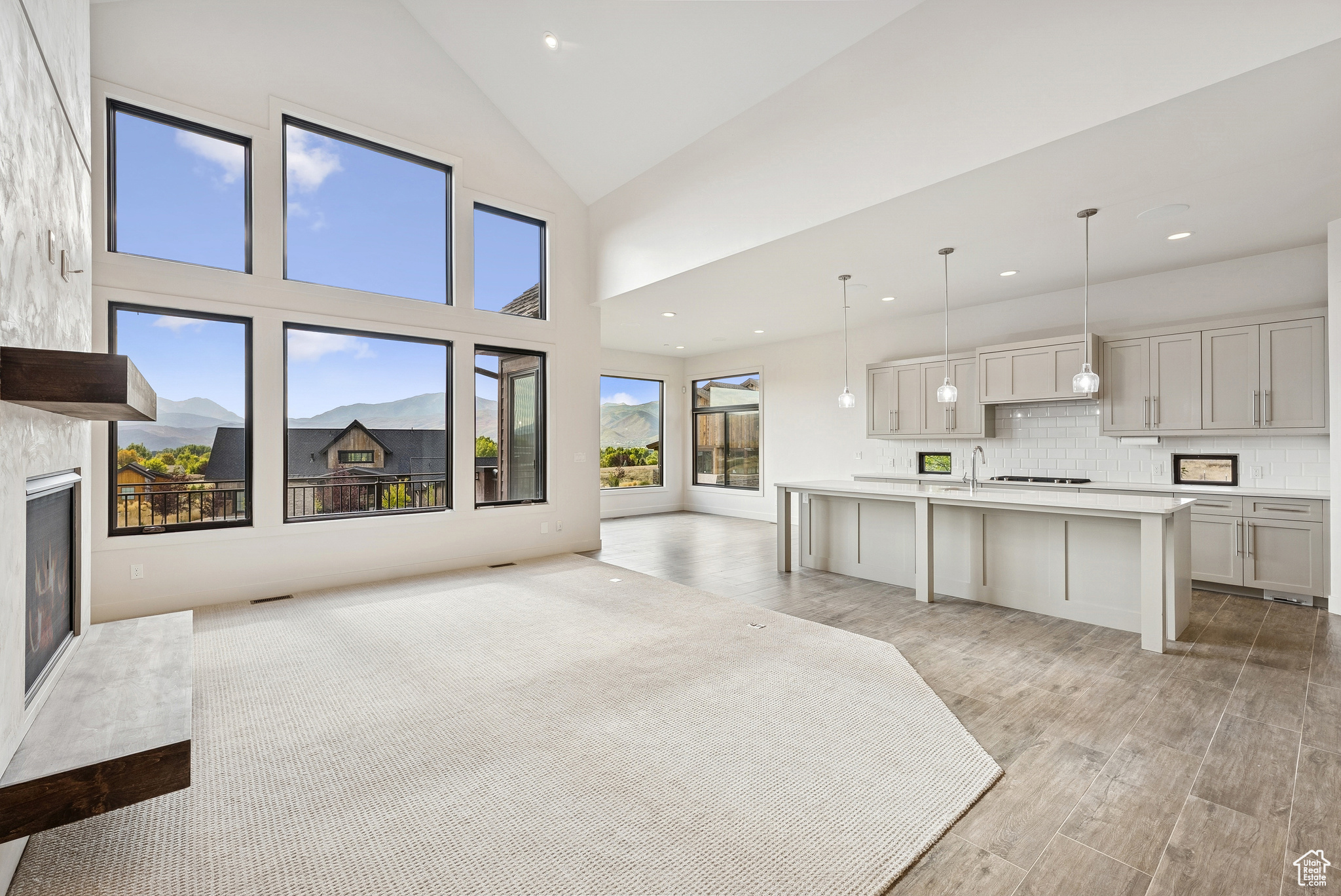 THE VILLAS AT RED LEDGES - Residential