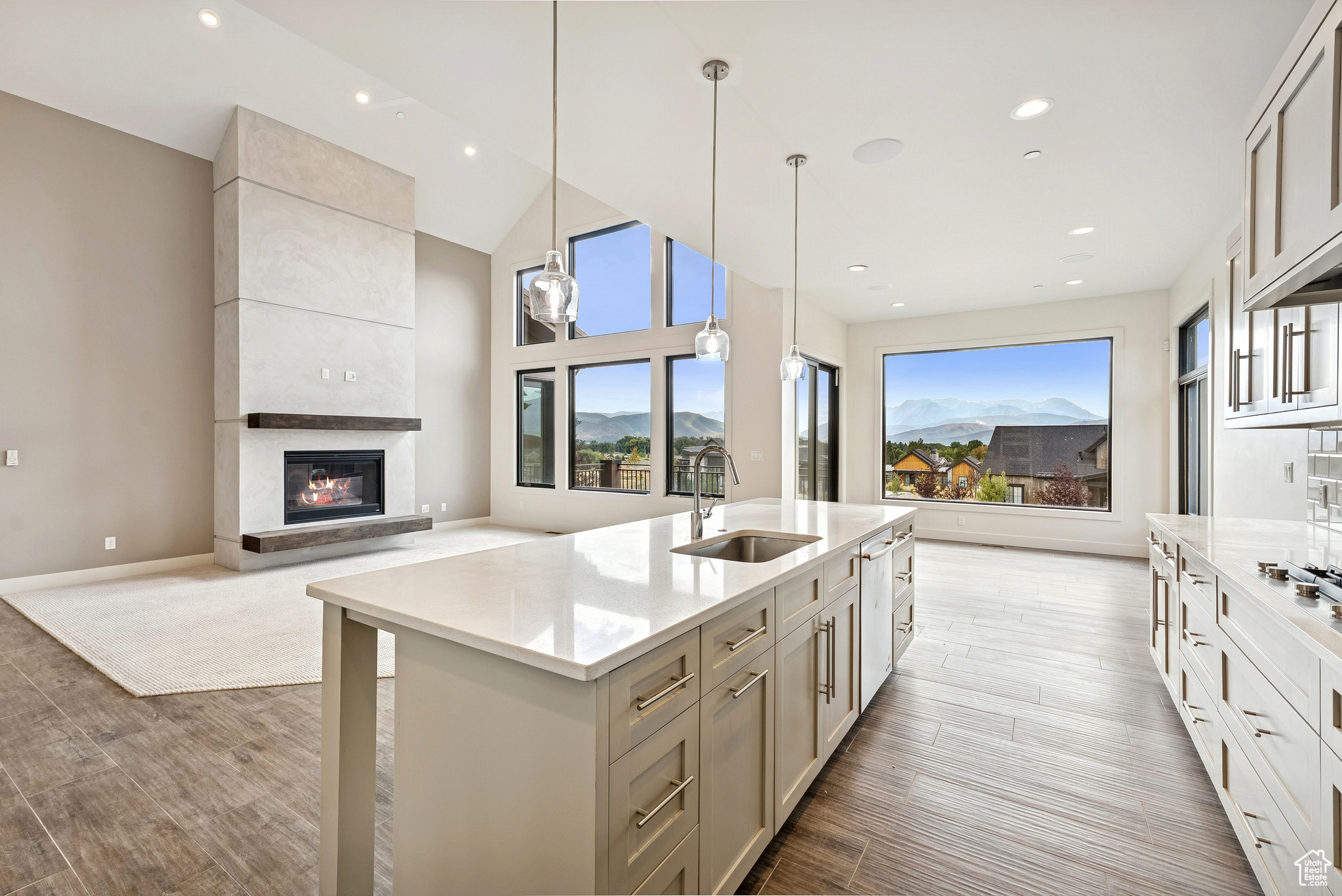 THE VILLAS AT RED LEDGES - Residential
