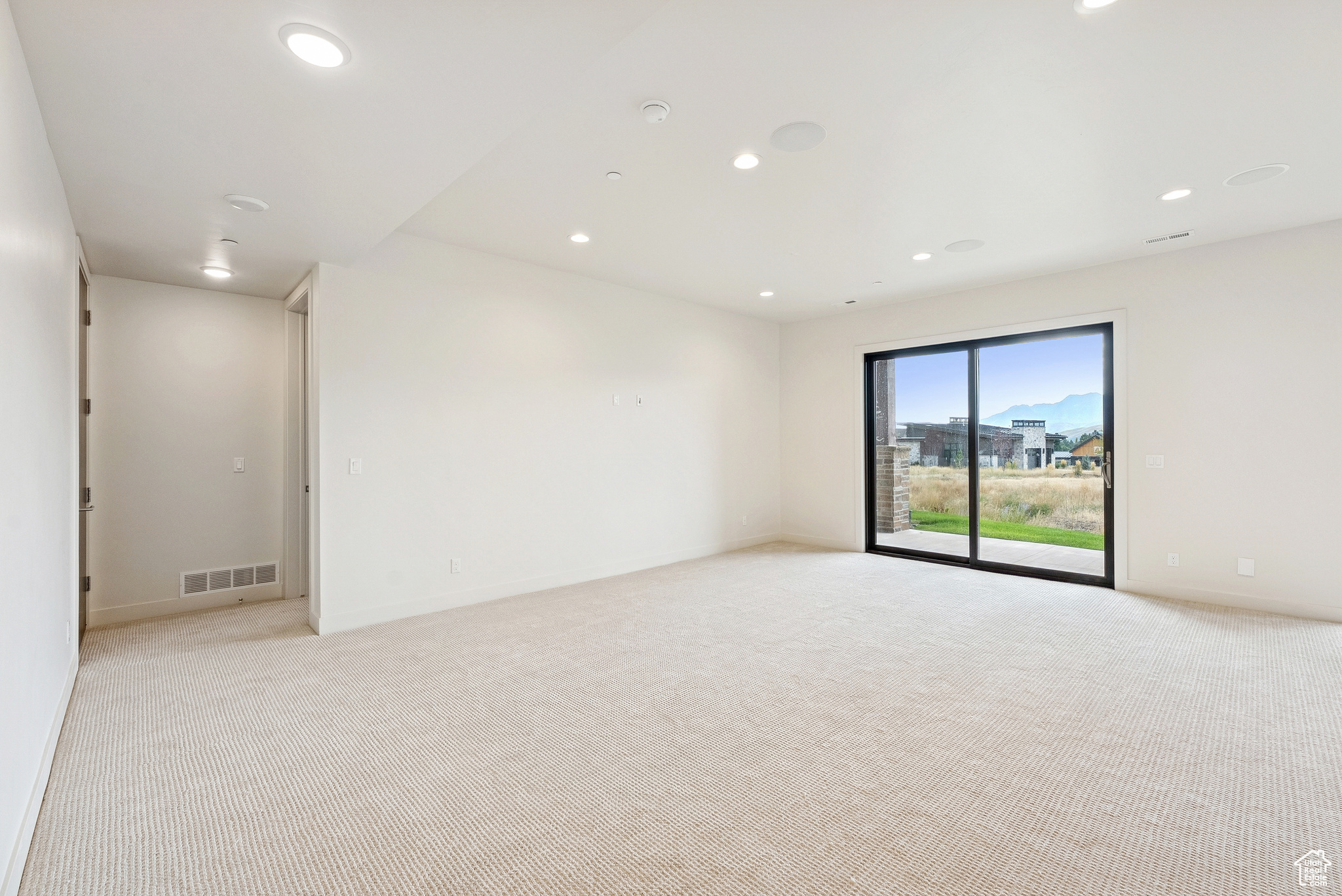 THE VILLAS AT RED LEDGES - Residential