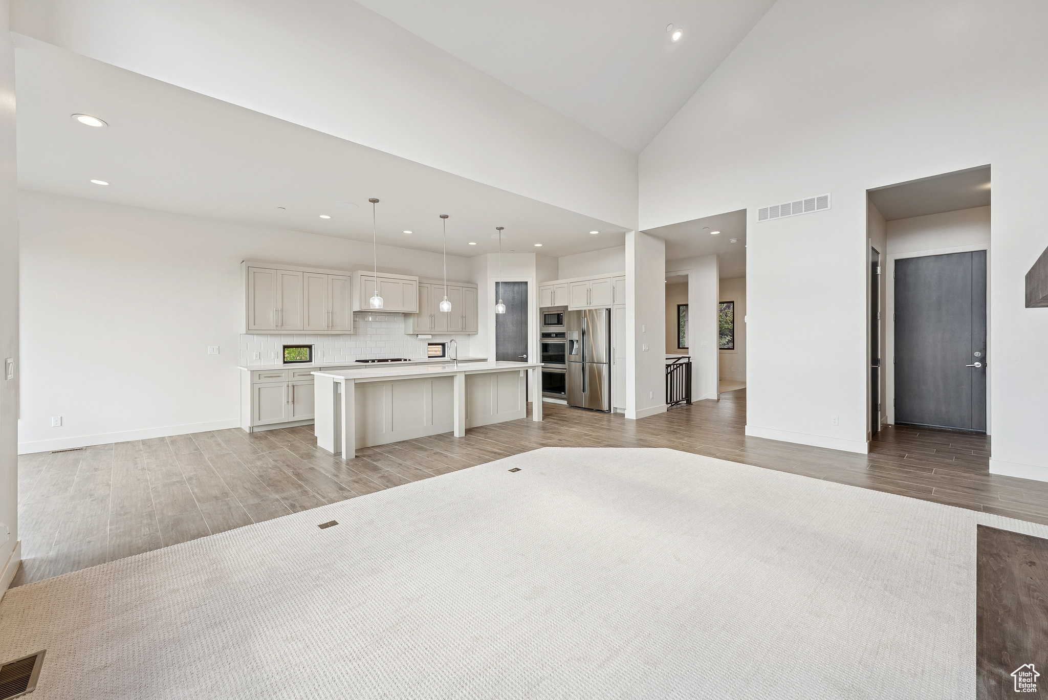 THE VILLAS AT RED LEDGES - Residential