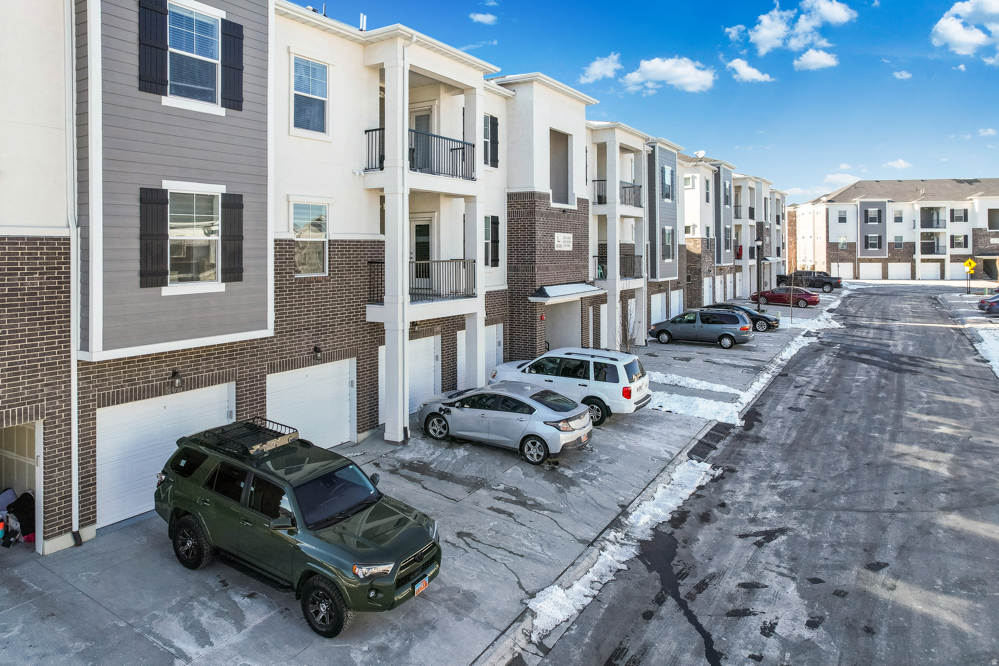 PARKSIDE - Residential