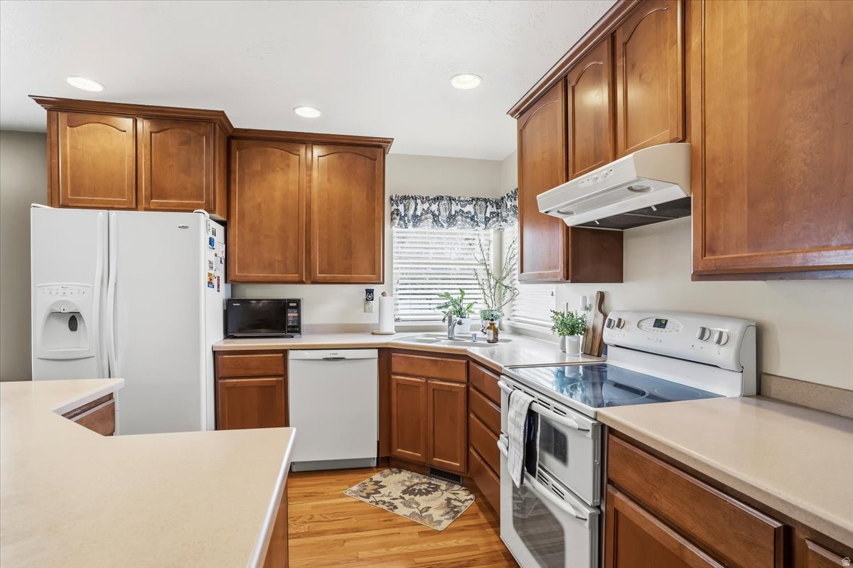 MITCH ESTATES - Residential