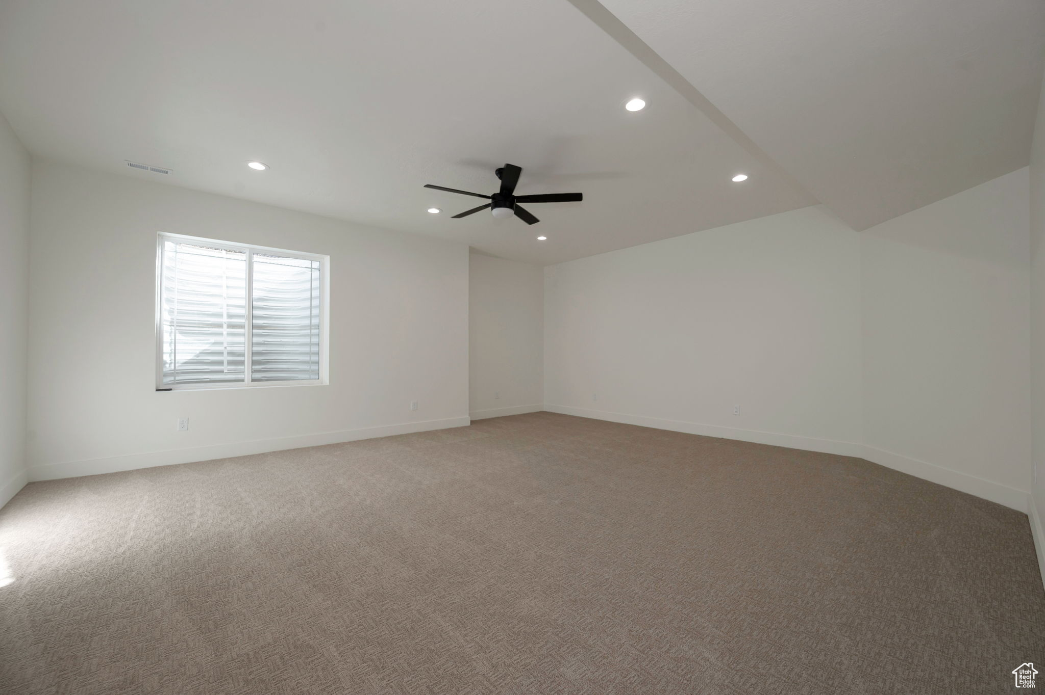 EAGLE RIDGE - Residential