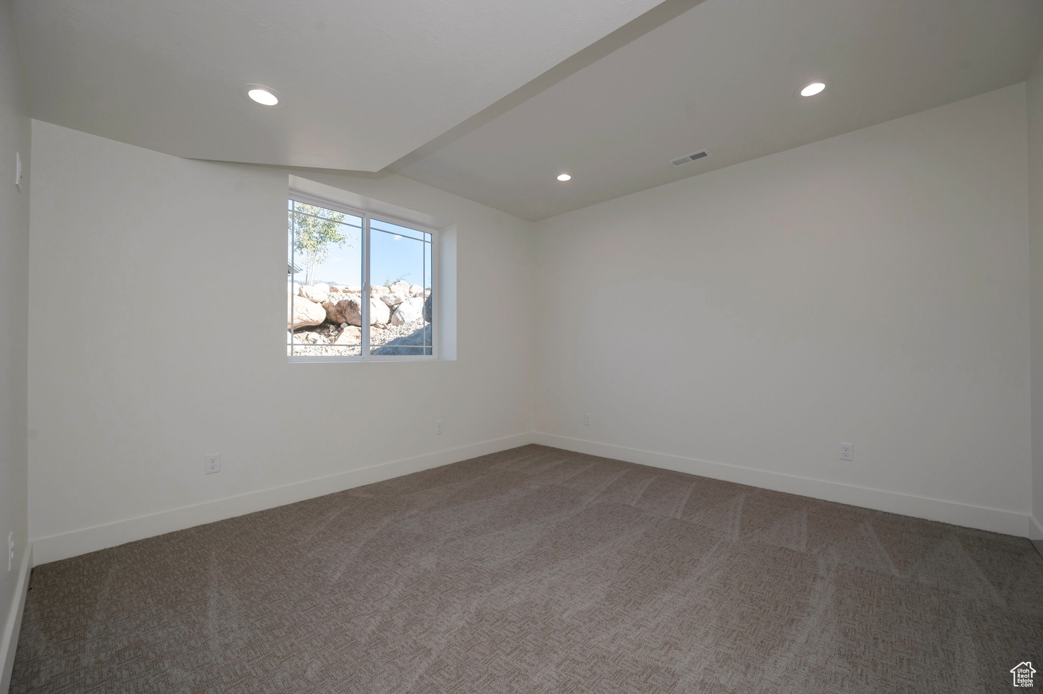 EAGLE RIDGE - Residential