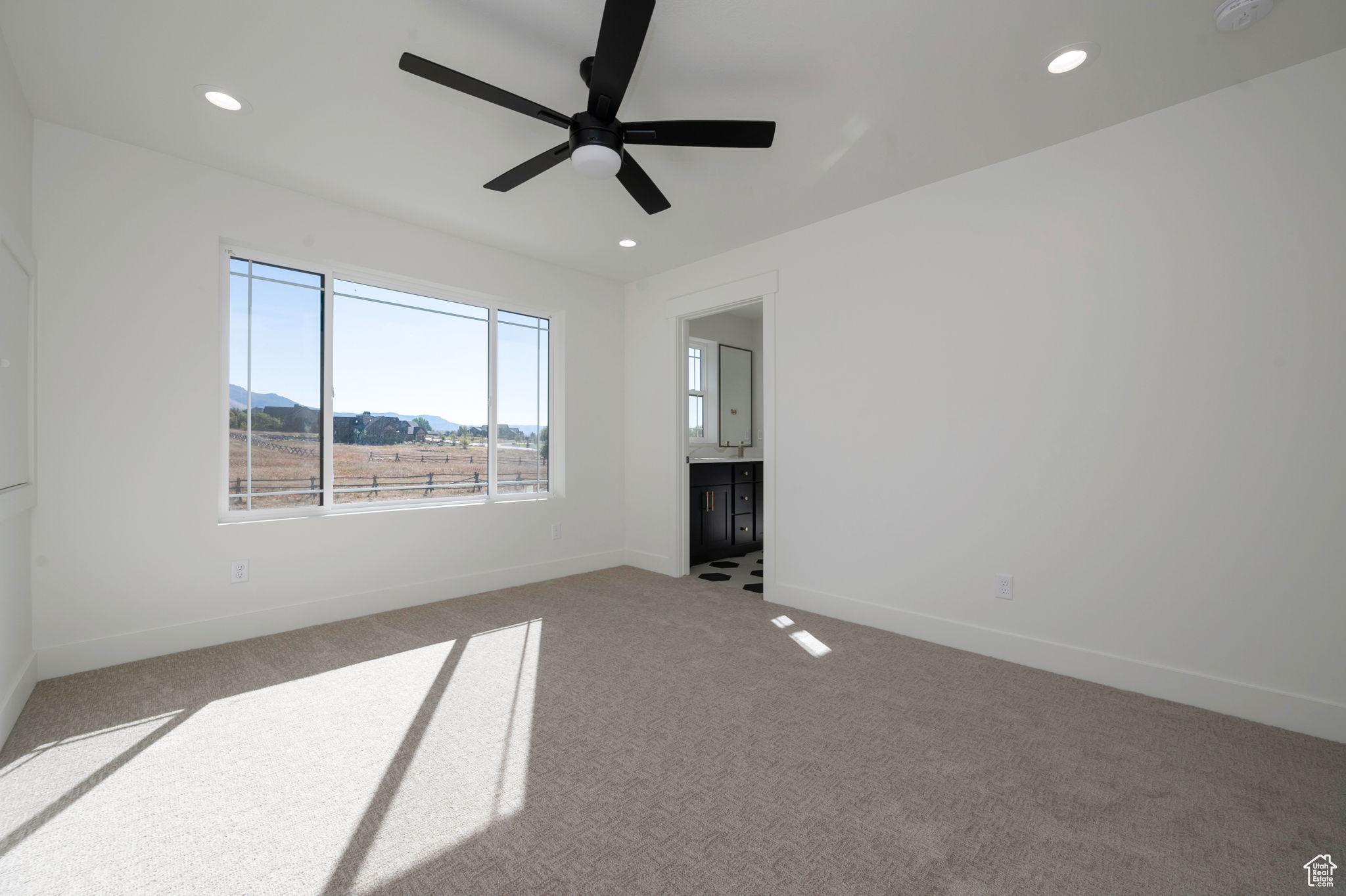 EAGLE RIDGE - Residential