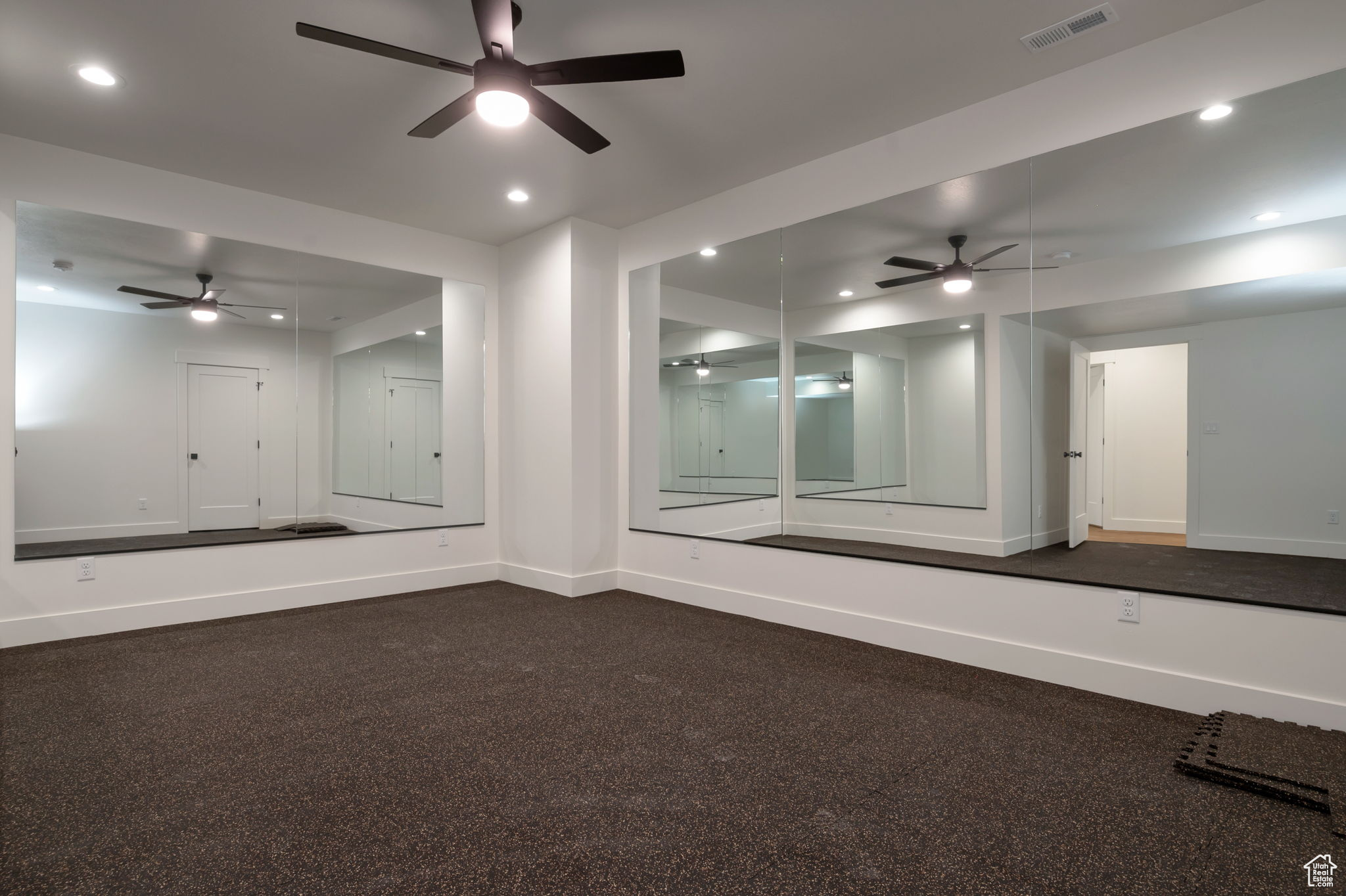 EAGLE RIDGE - Residential