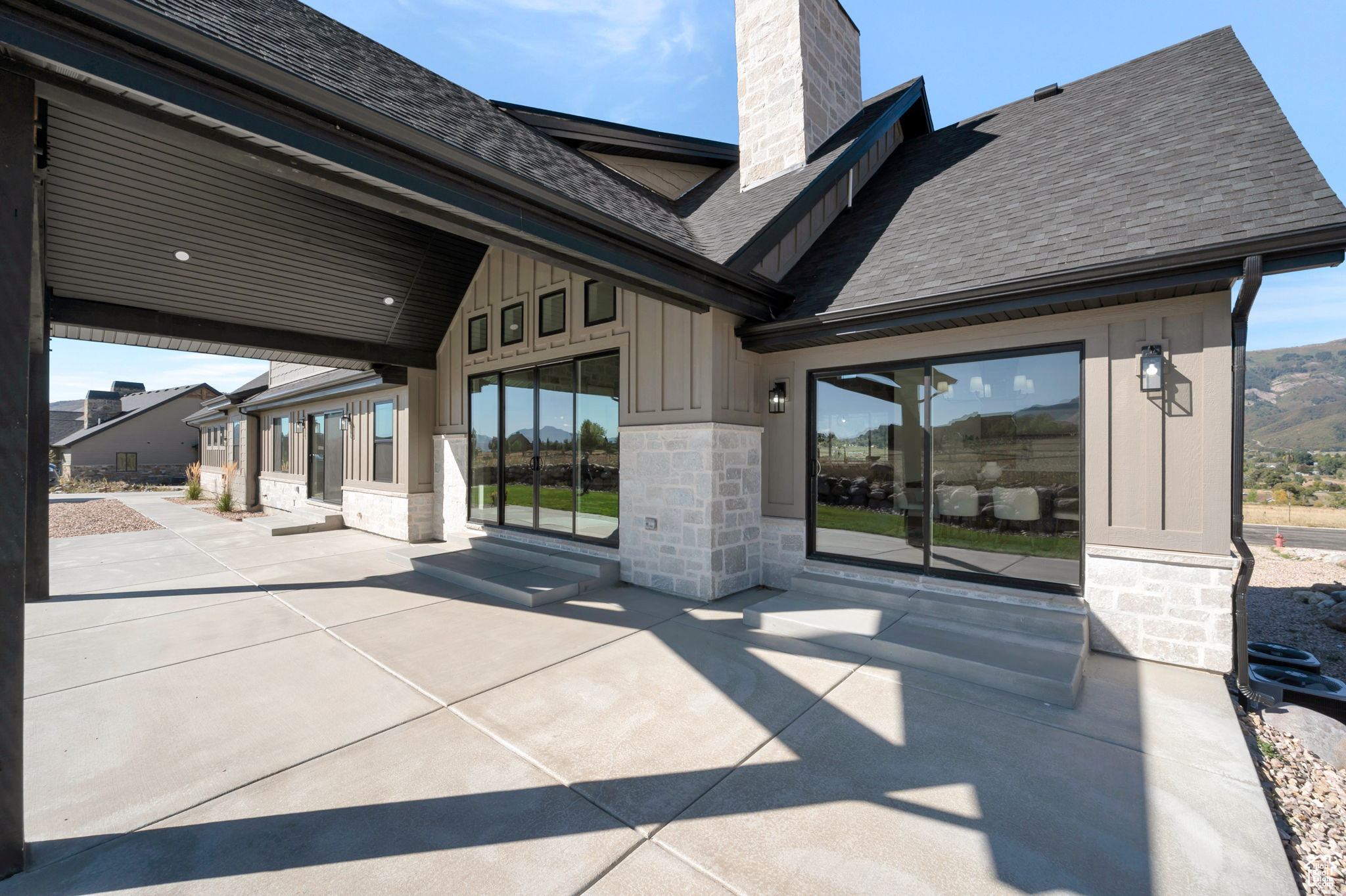 EAGLE RIDGE - Residential