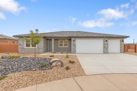 Photo of 712 S 230 W #15, Ivins, UT 84738 (MLS # 2120832)