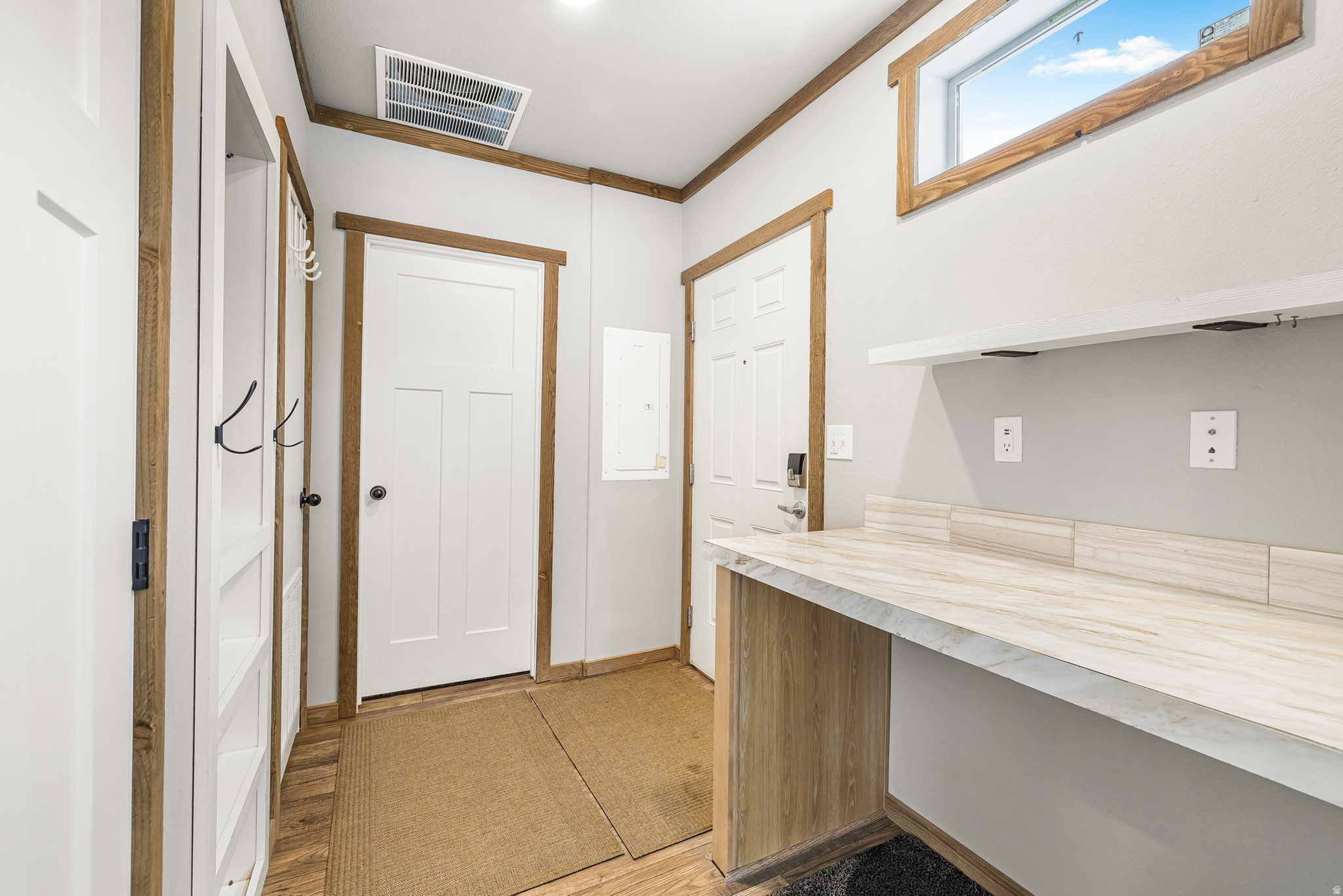 SHOTGUN VILLAGE EST - Residential