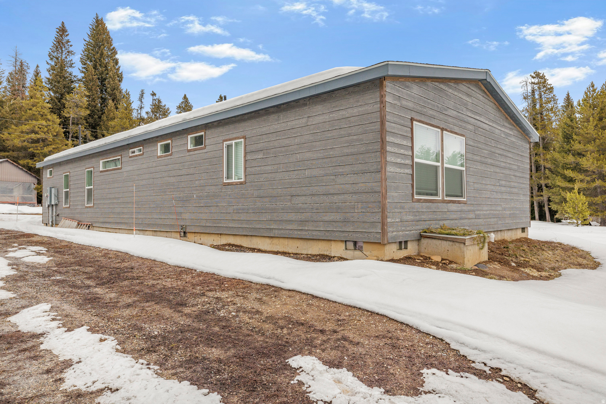 SHOTGUN VILLAGE EST - Residential