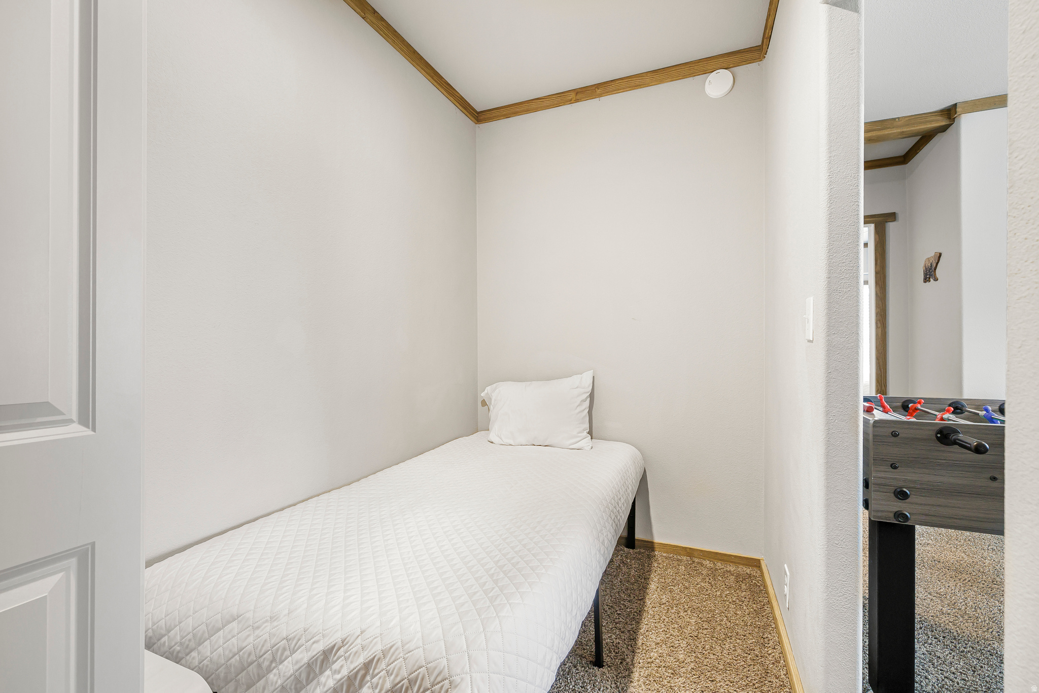 SHOTGUN VILLAGE EST - Residential