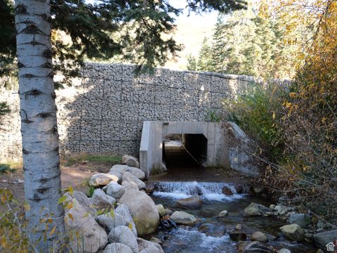 Tiny photo for 23 W THREE FALLS RDG, Alpine, UT 84004 (MLS # 2030314)