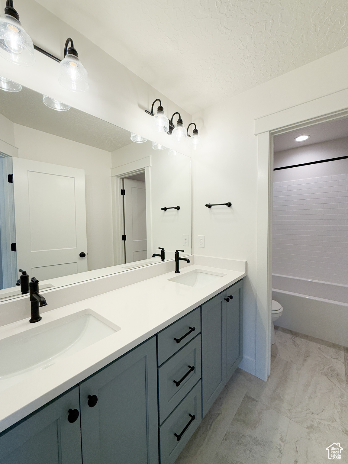AMBLEVIEW ESTATES - Residential