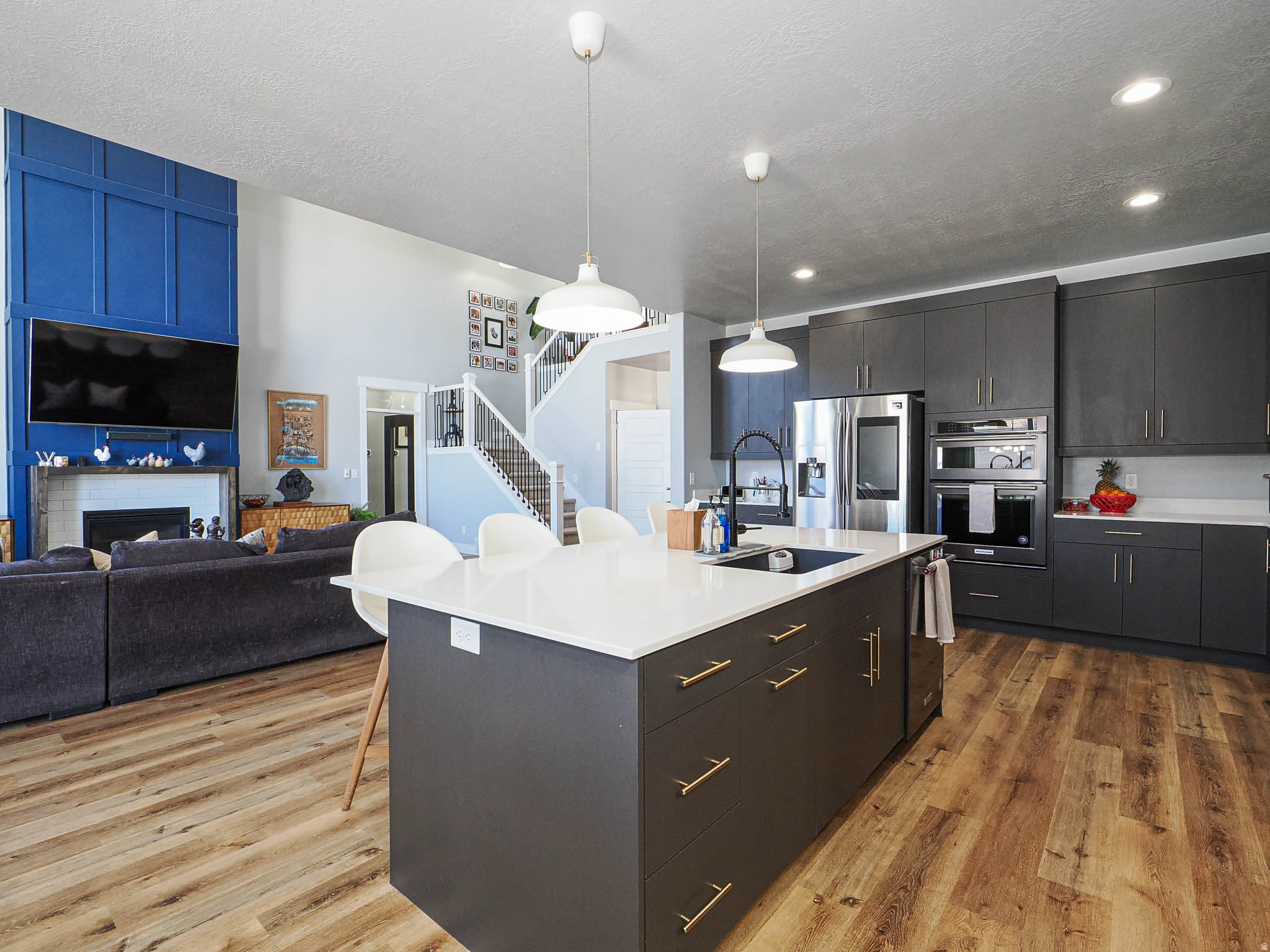 HIDDEN CANYON ESTATE - Residential