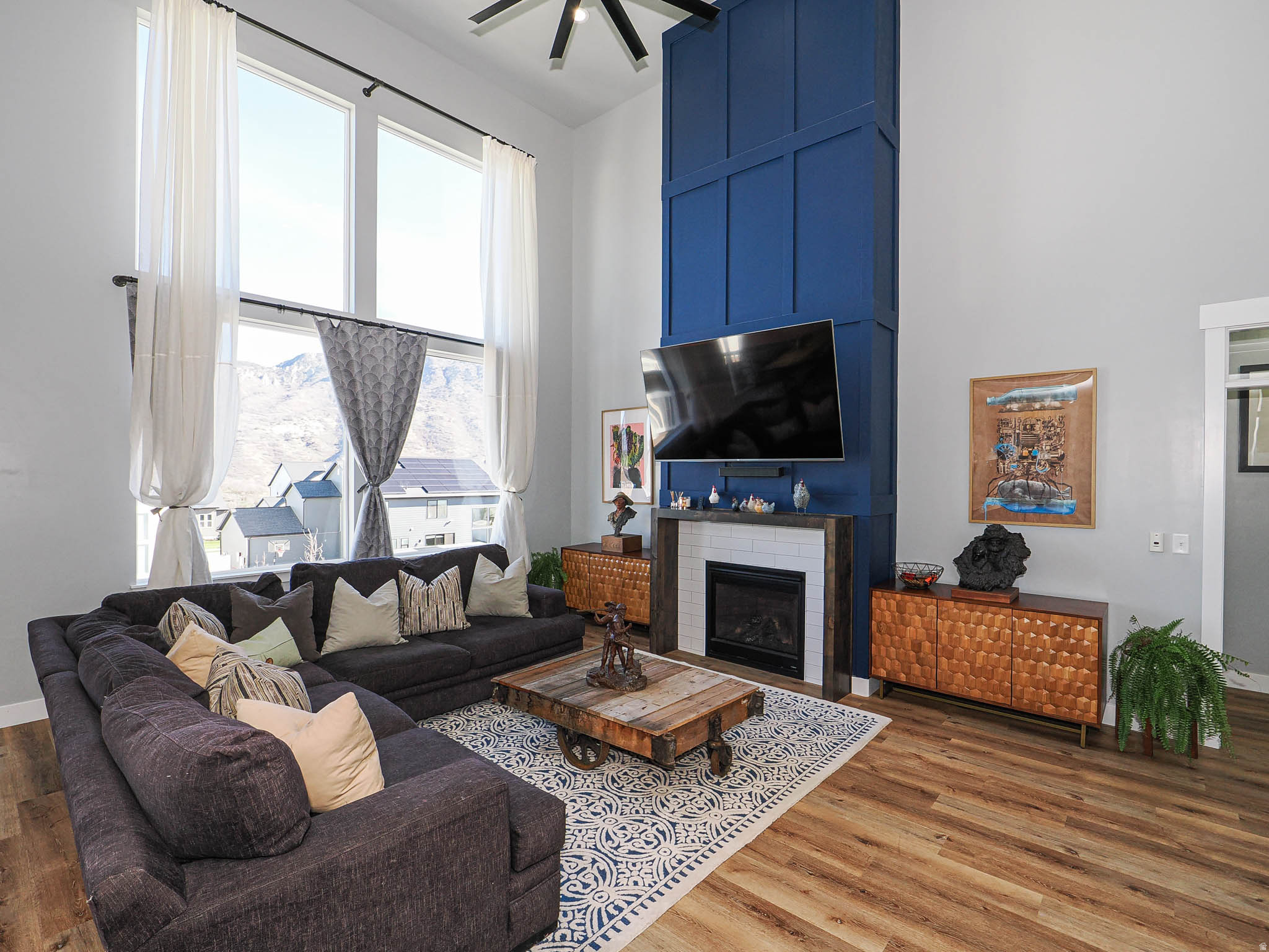 HIDDEN CANYON ESTATE - Residential