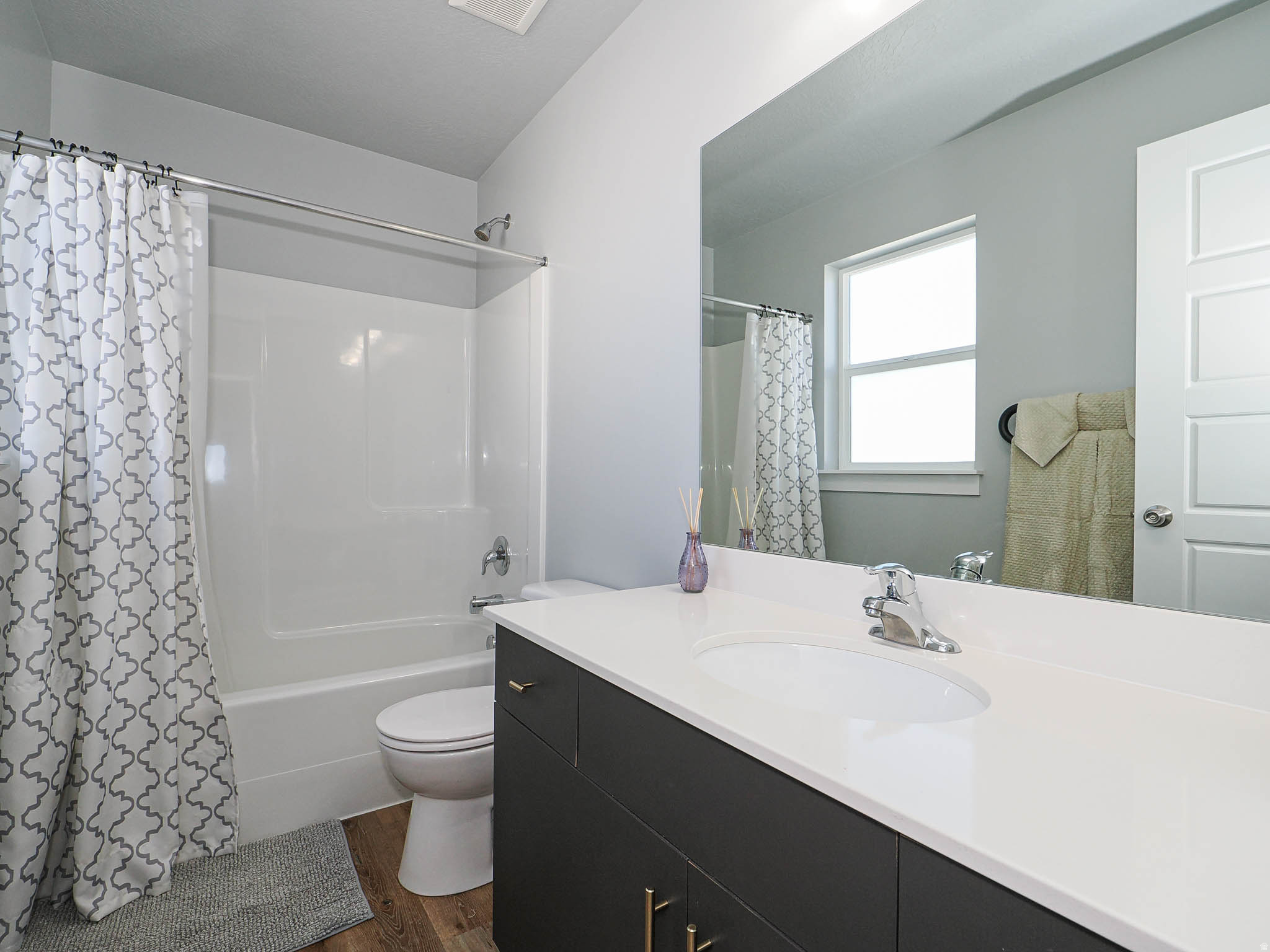 HIDDEN CANYON ESTATE - Residential