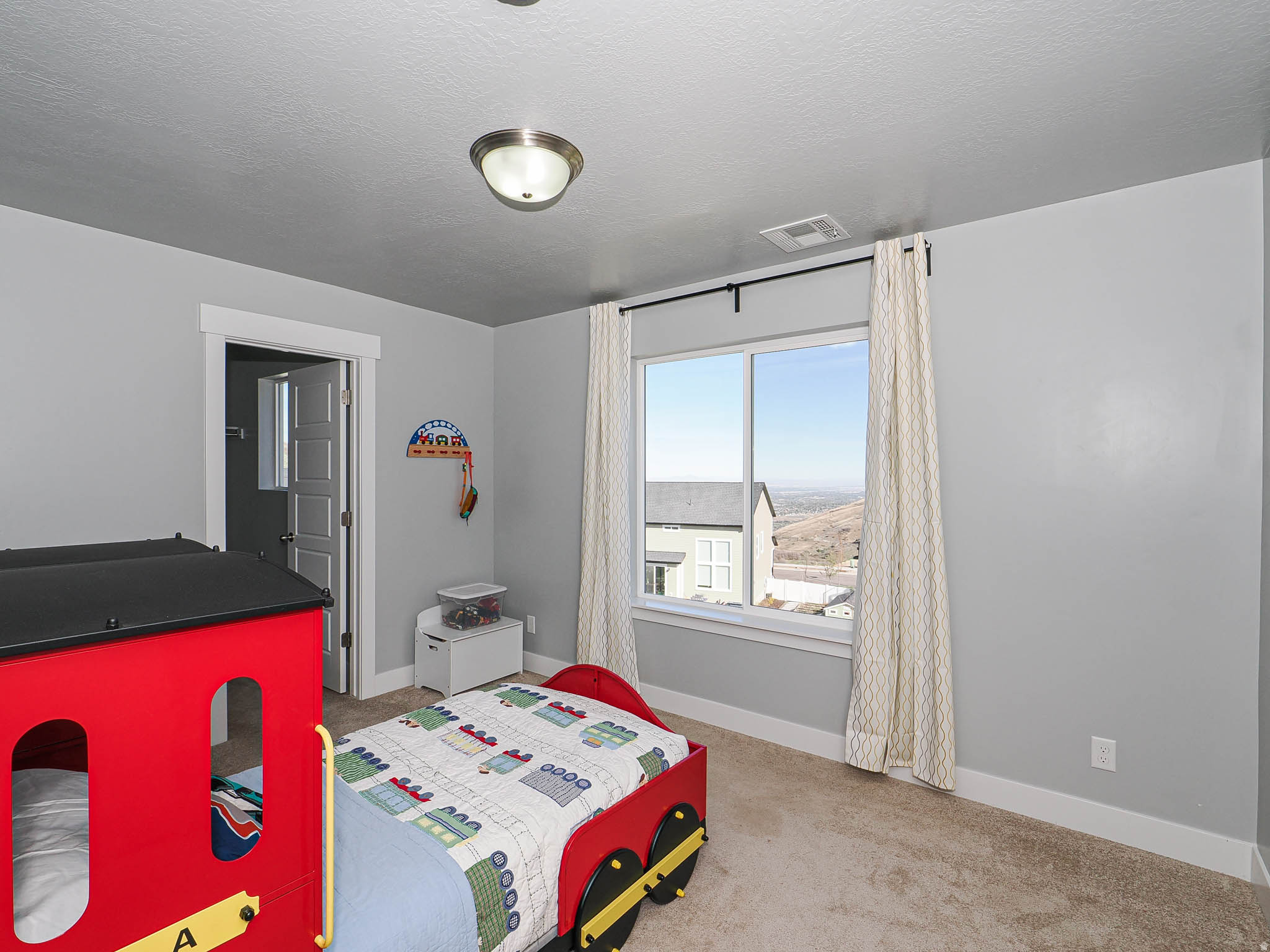 HIDDEN CANYON ESTATE - Residential