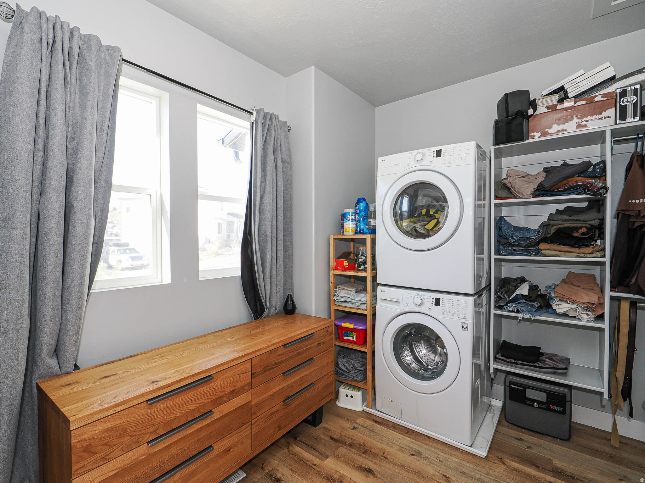 HIDDEN CANYON ESTATE - Residential