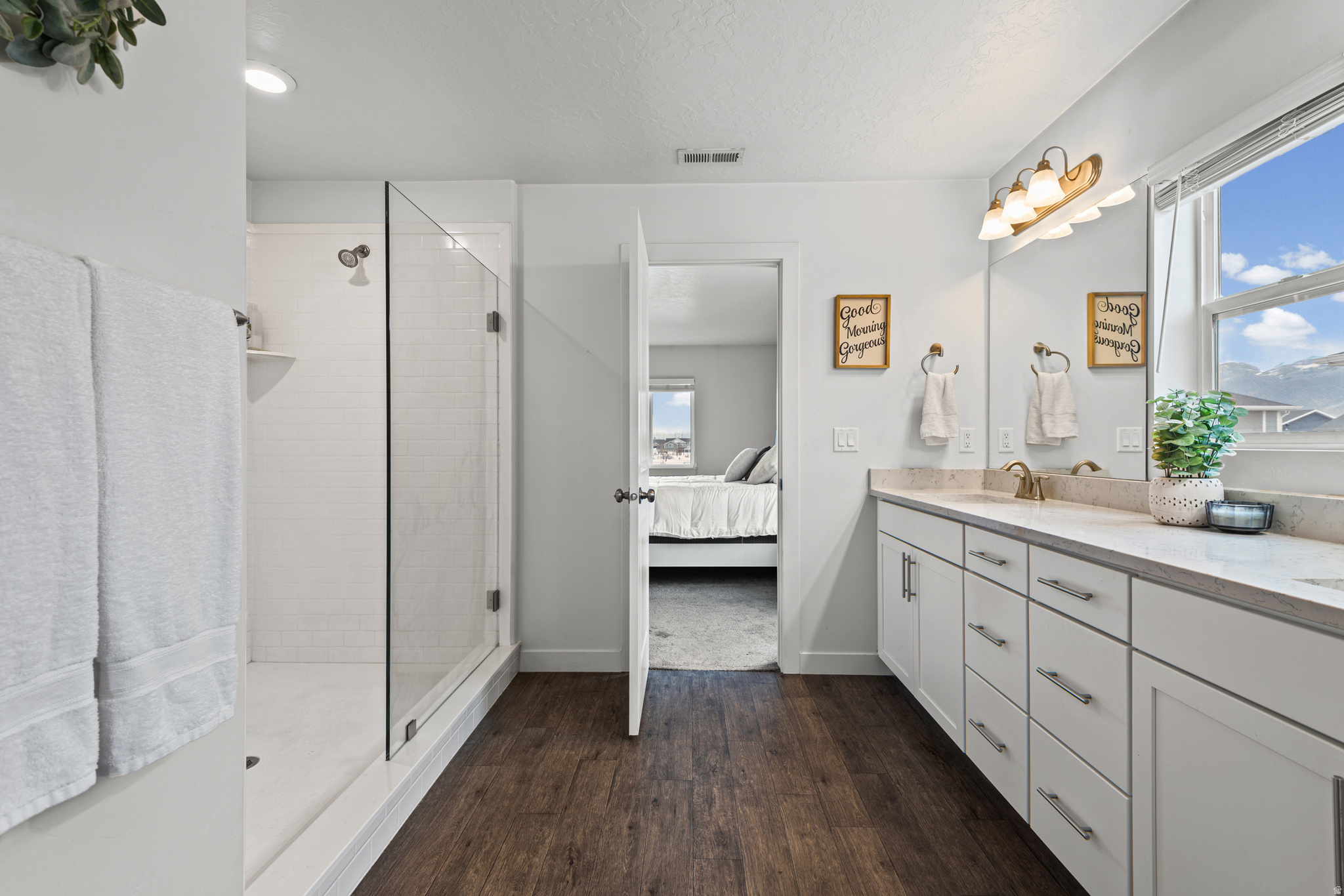 SHAMROCK - Residential