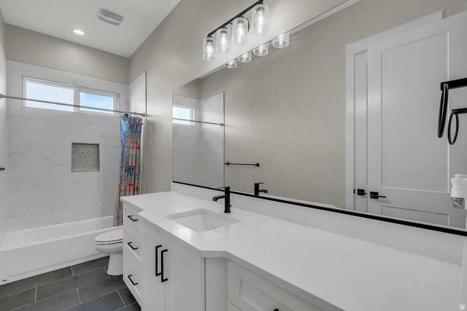 CRIMSON FIELDS PH 3 - Residential