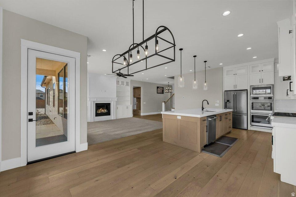 CRIMSON FIELDS PH 3 - Residential