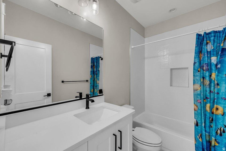 CRIMSON FIELDS PH 3 - Residential