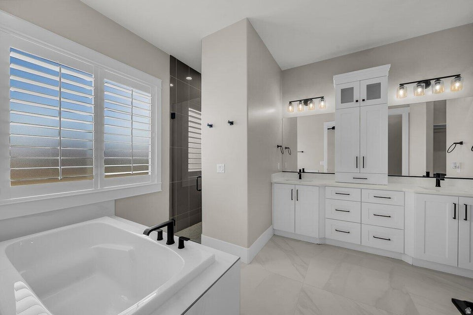 CRIMSON FIELDS PH 3 - Residential