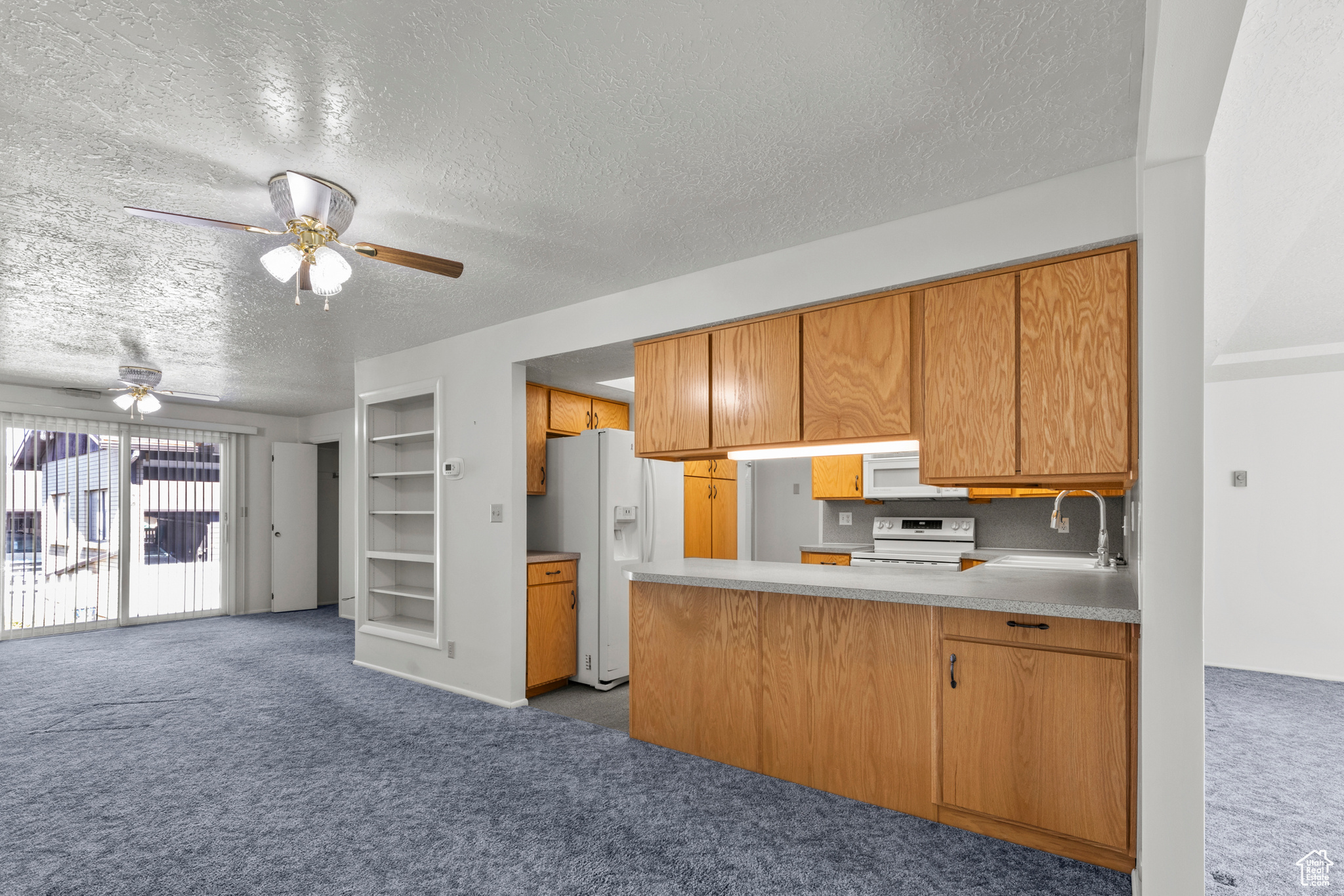 EMERALD HILLS CONDOS - Residential