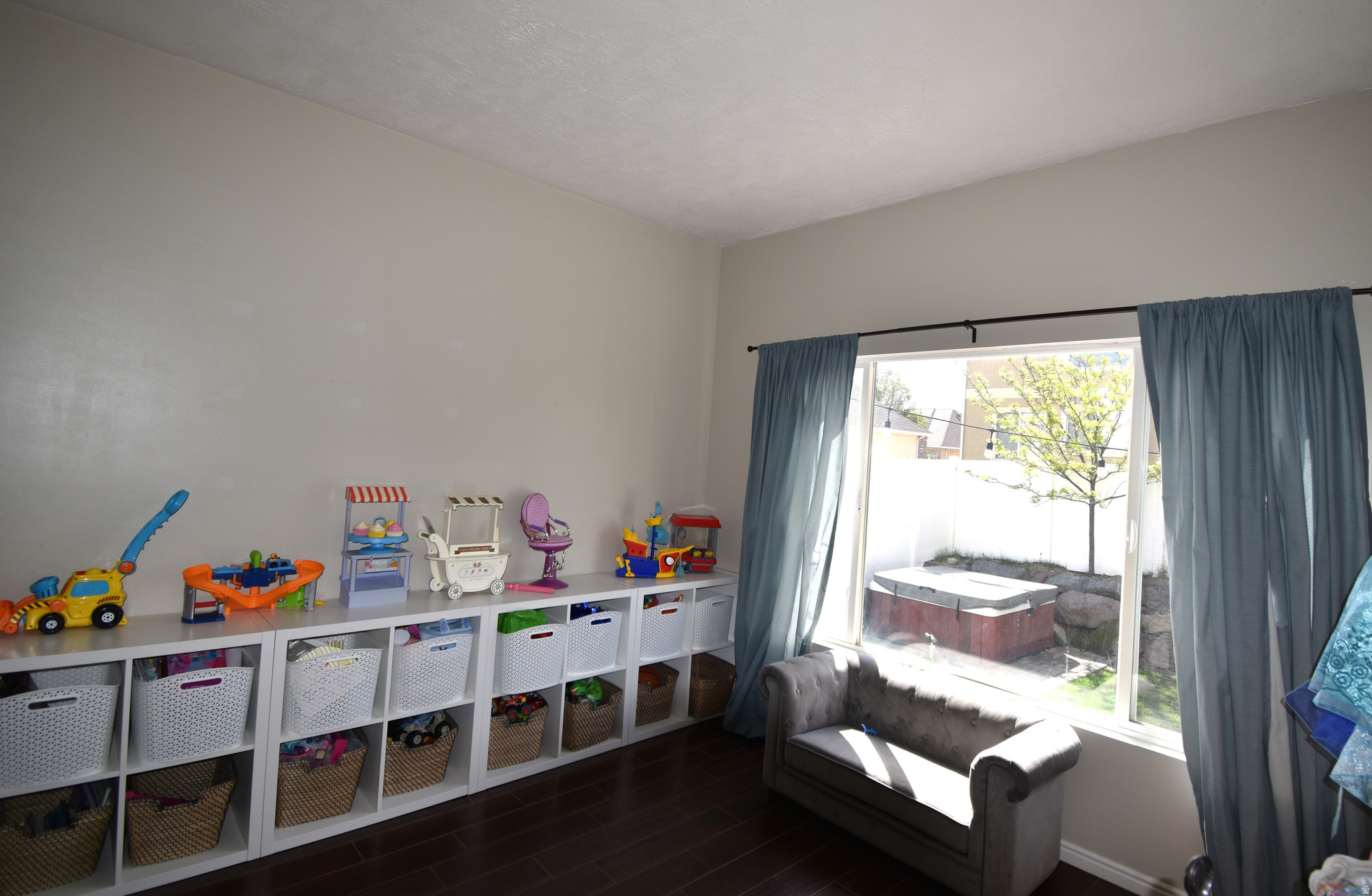 MONARCH MEADOWS PHAS - Residential