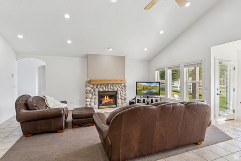Tiny photo for 3994 N NEW LN, Oakley, UT 84055 (MLS # 2111872)
