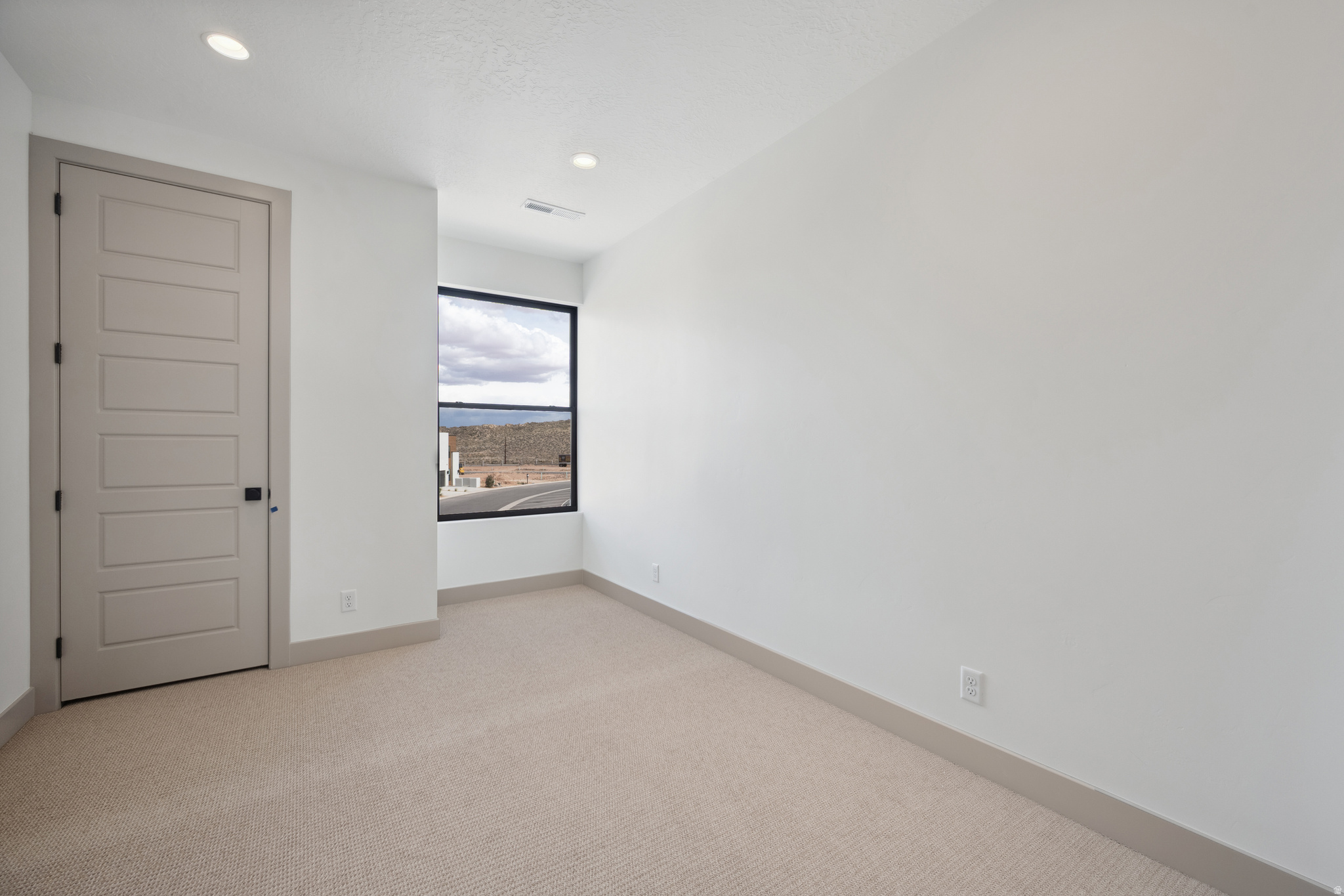 ISLAND AT CORAL CANYON - Residential Income