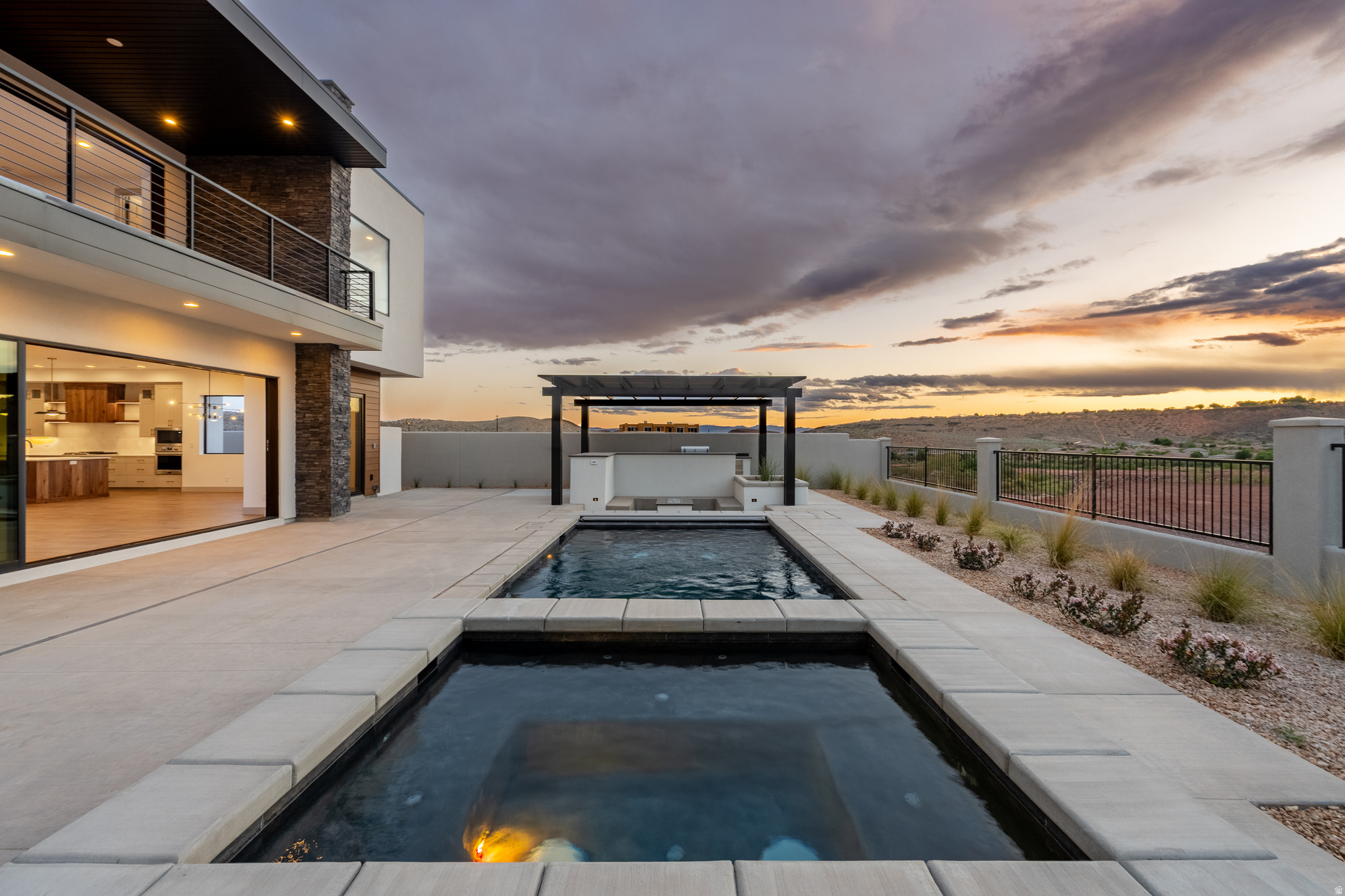 ISLAND AT CORAL CANYON - Residential Income