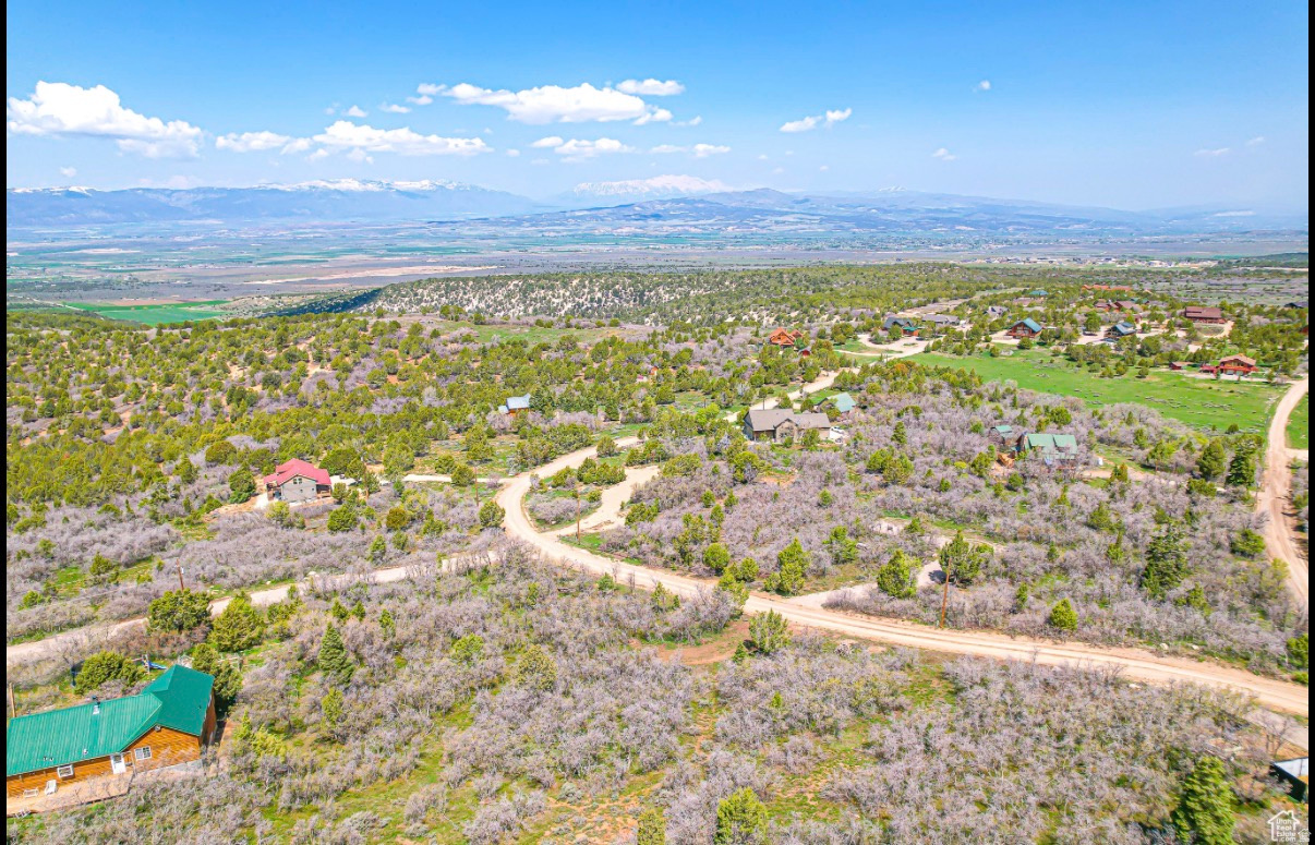 WHISPERING PINES 3 - Land