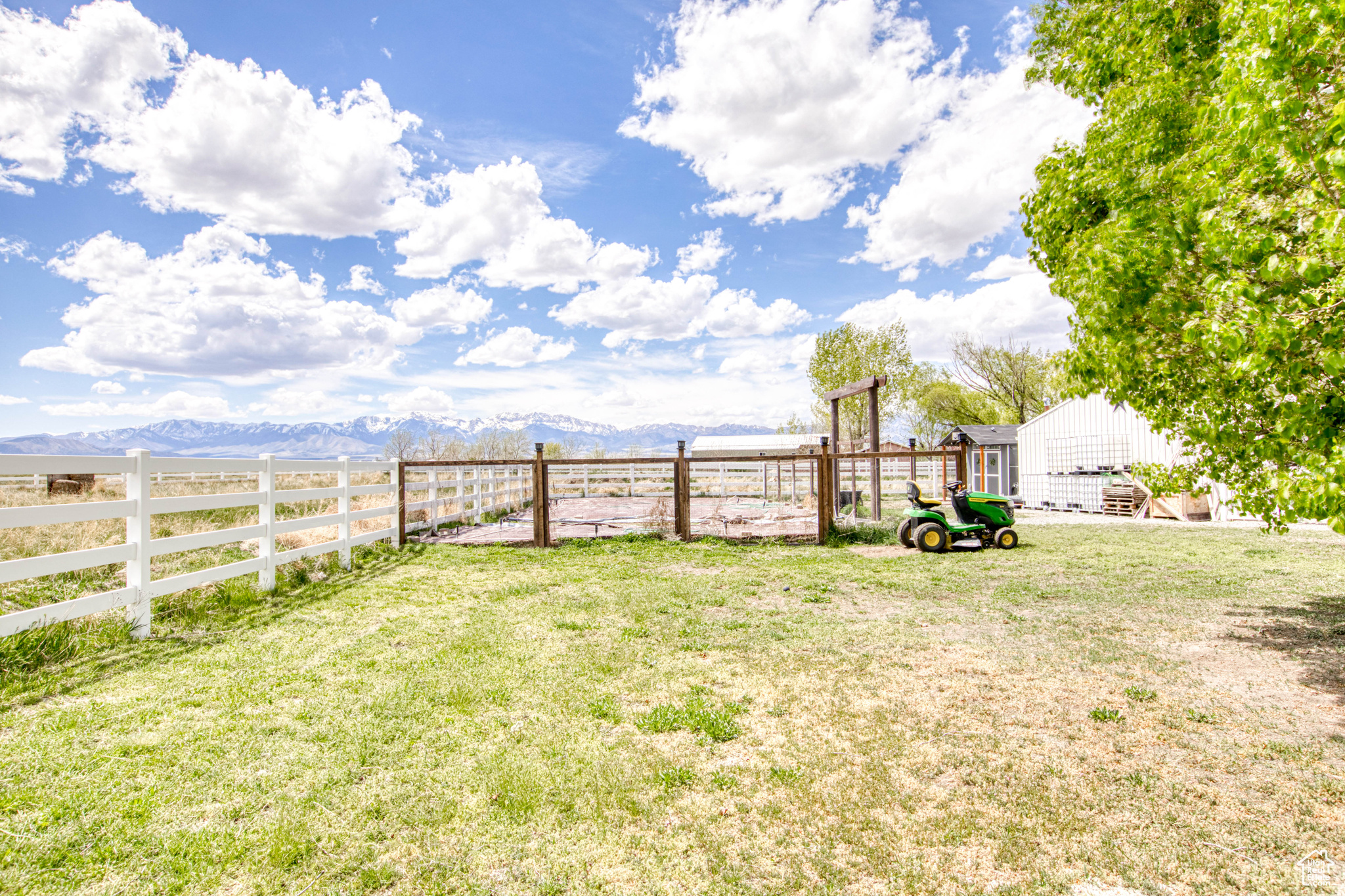 SILVER SPUR RANCHETT - Residential