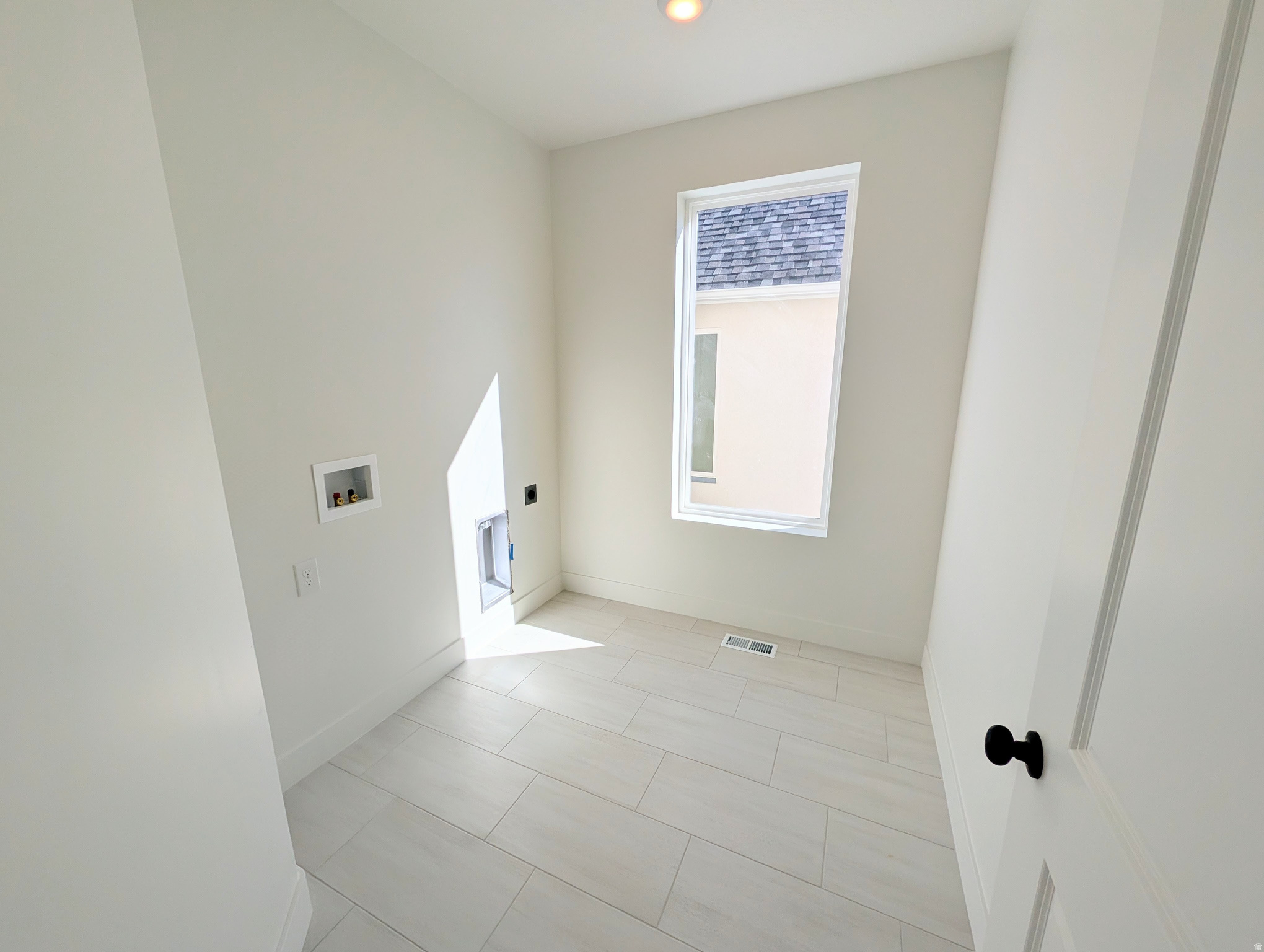 DAYBREAK - Residential