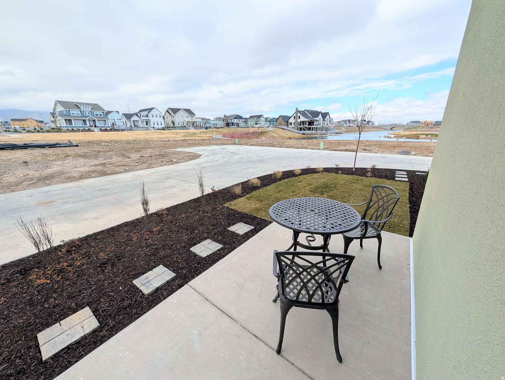 DAYBREAK - Residential