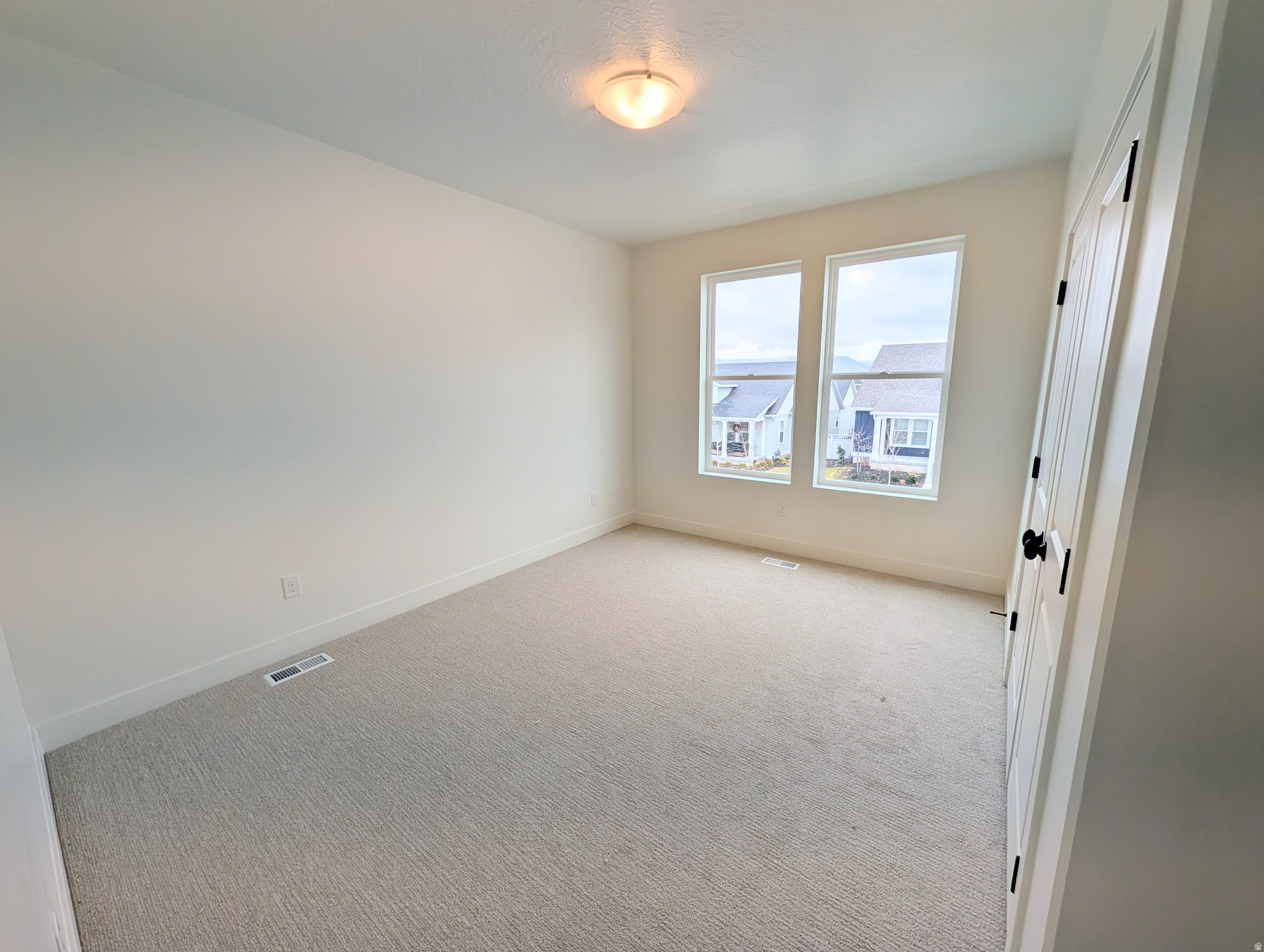 DAYBREAK - Residential