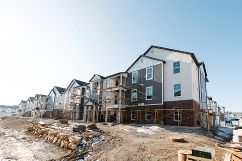 Condo For Sale - 882 N Coulsen Dr #J301<br/> Saratoga Springs, UT 84045