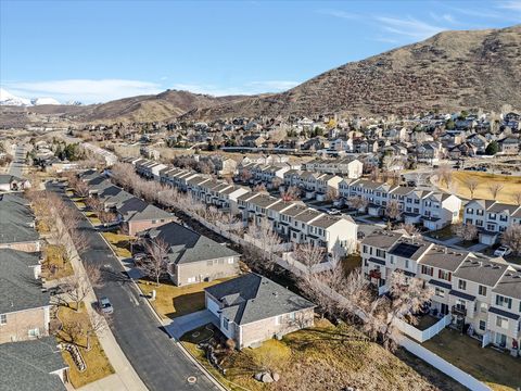 Tiny photo for 352 E HAVEN CREST RD, Draper, UT 84020 (MLS # 2140028)