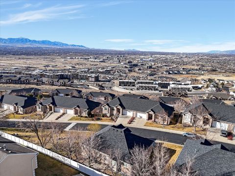 Tiny photo for 352 E HAVEN CREST RD, Draper, UT 84020 (MLS # 2140028)