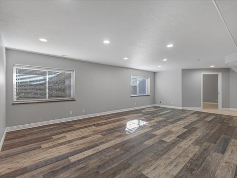 Tiny photo for 352 E HAVEN CREST RD, Draper, UT 84020 (MLS # 2140028)