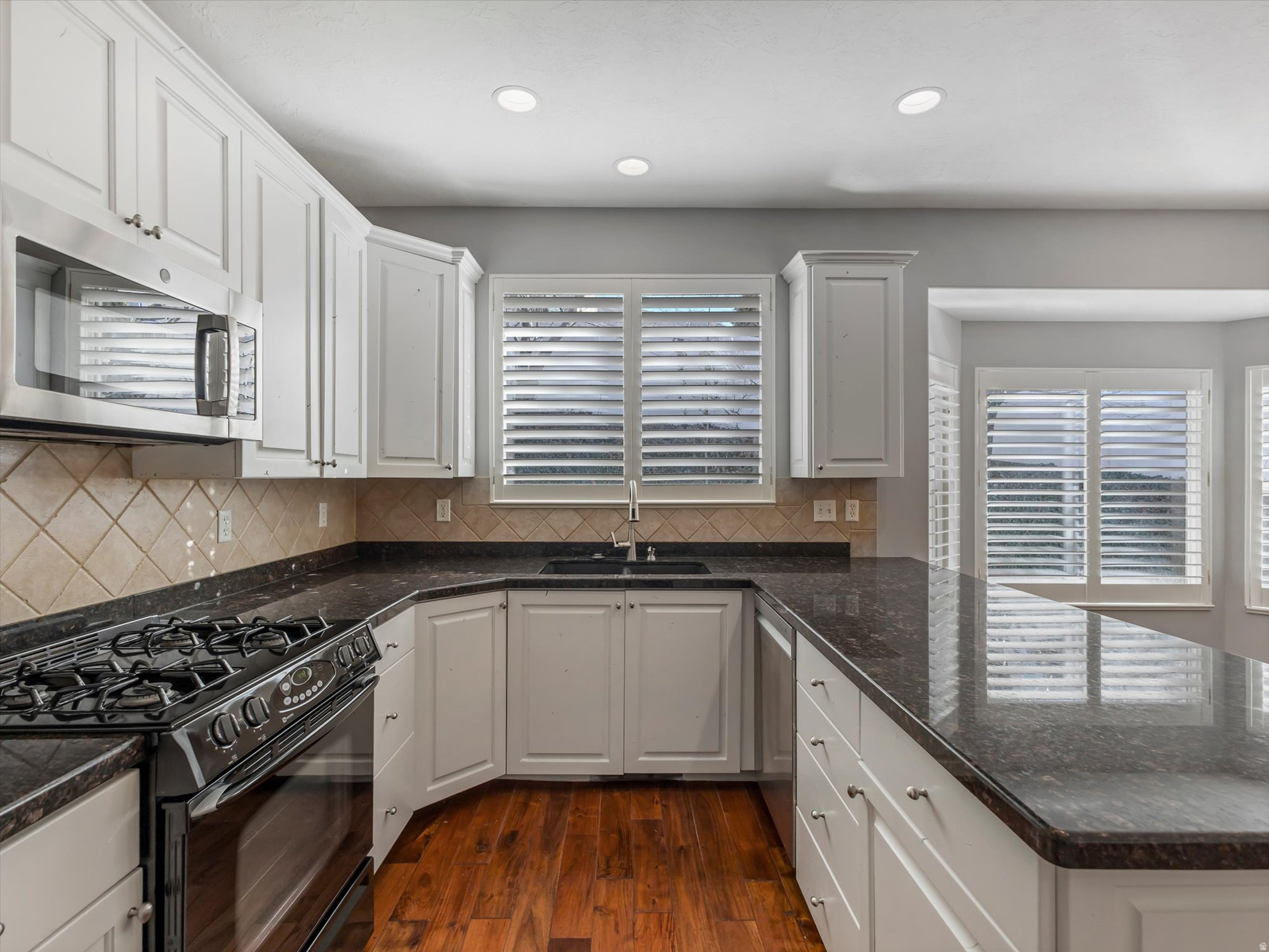 SOUTH MOUNTAIN - Residential