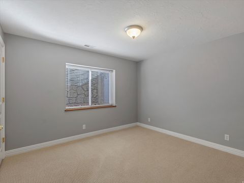 Tiny photo for 352 E HAVEN CREST RD, Draper, UT 84020 (MLS # 2140028)