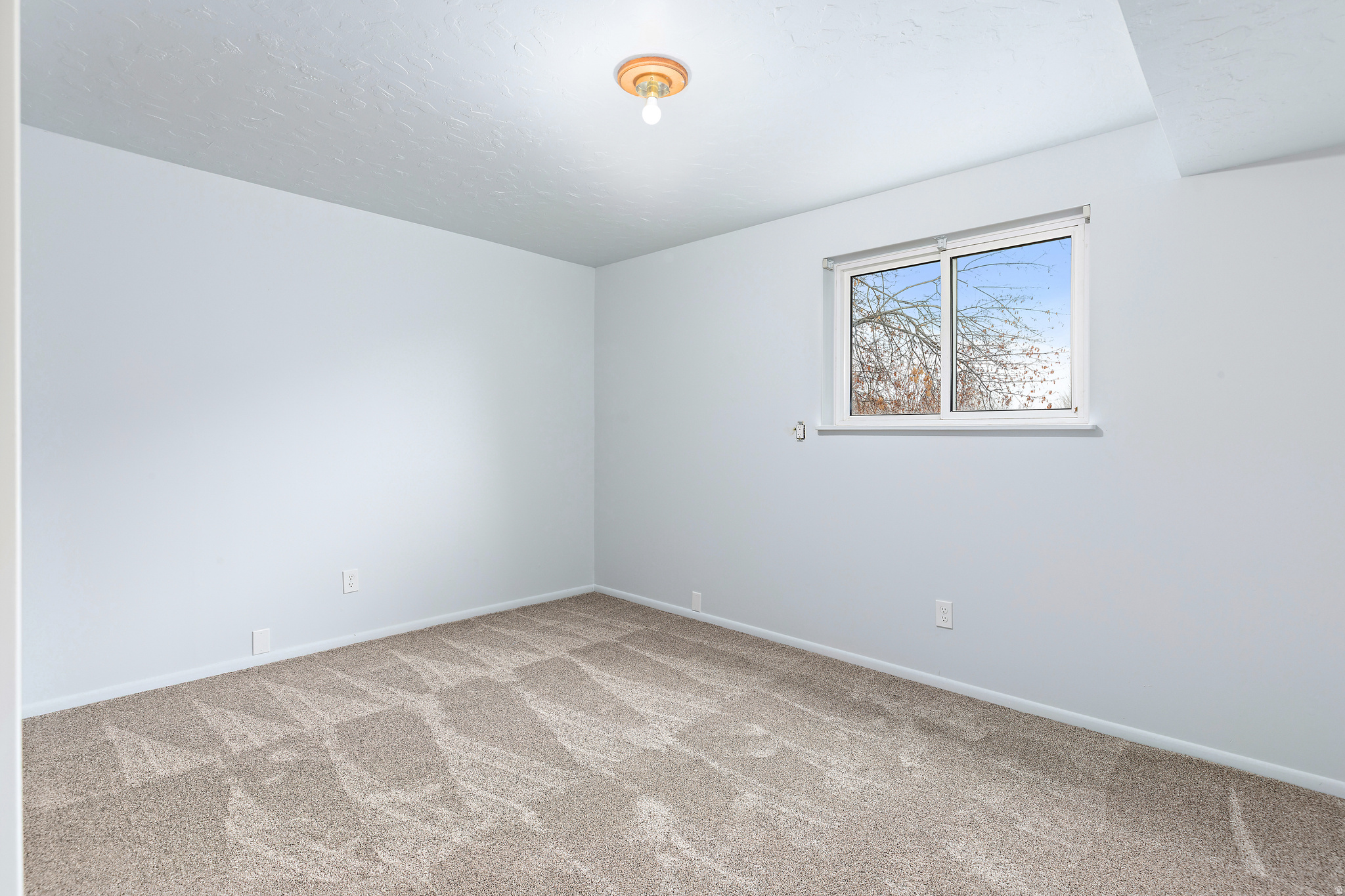 AUTUMN COVE - Residential