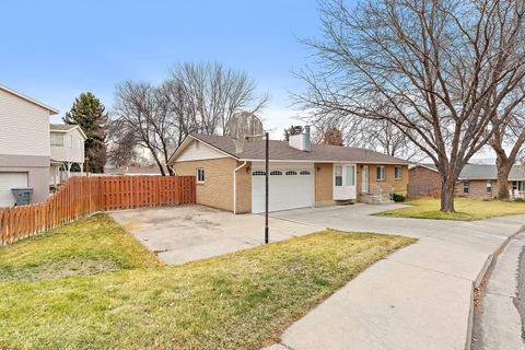 Tiny photo for 1184 E 300 N, Pleasant Grove, UT 84062 (MLS # 2136411)