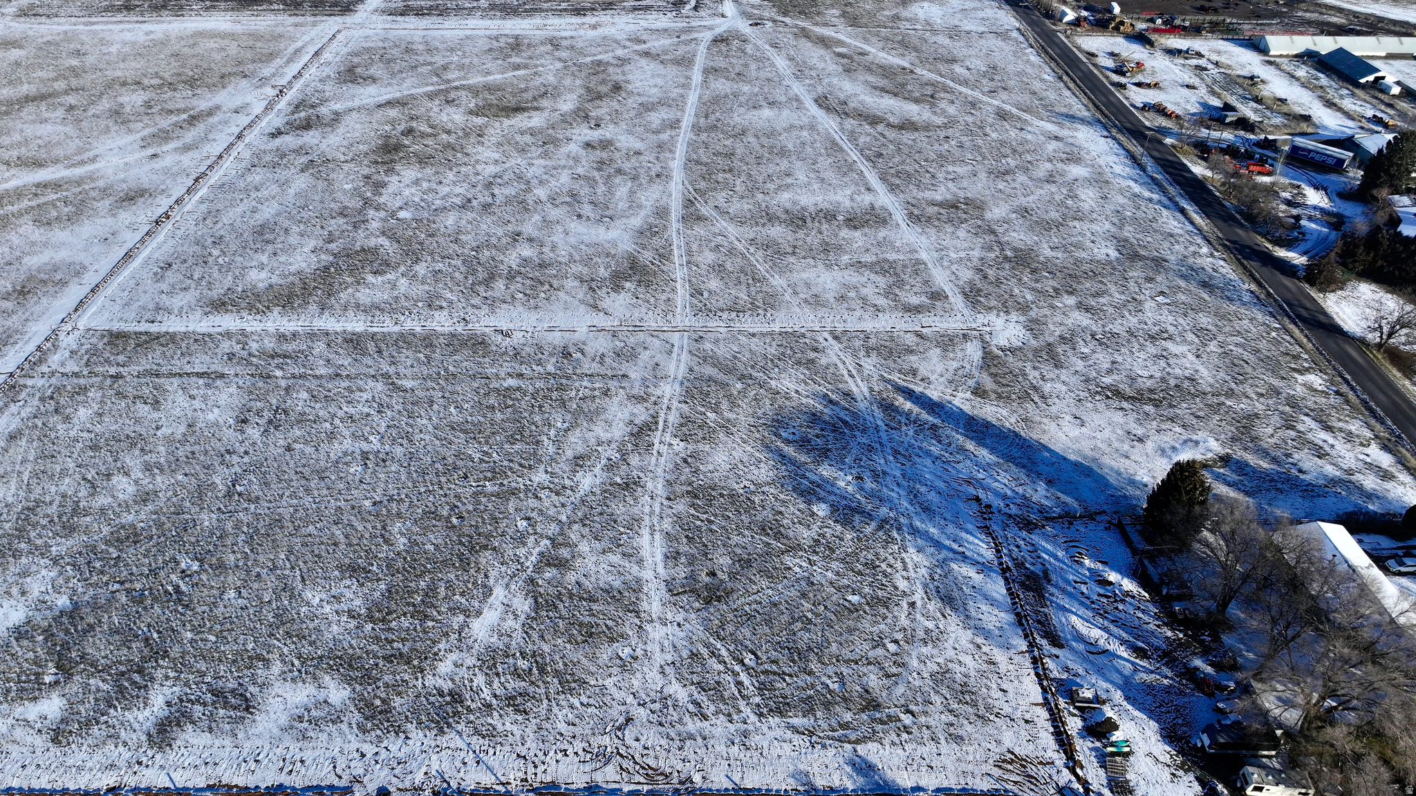 LOT 3 LEW PALMER - Land