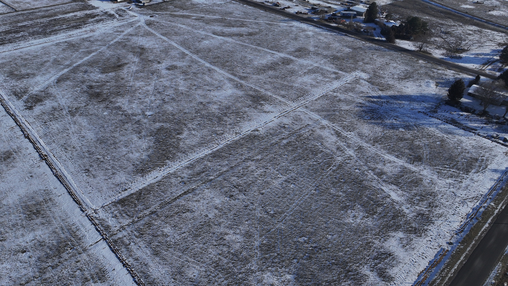 LOT 3 LEW PALMER - Land