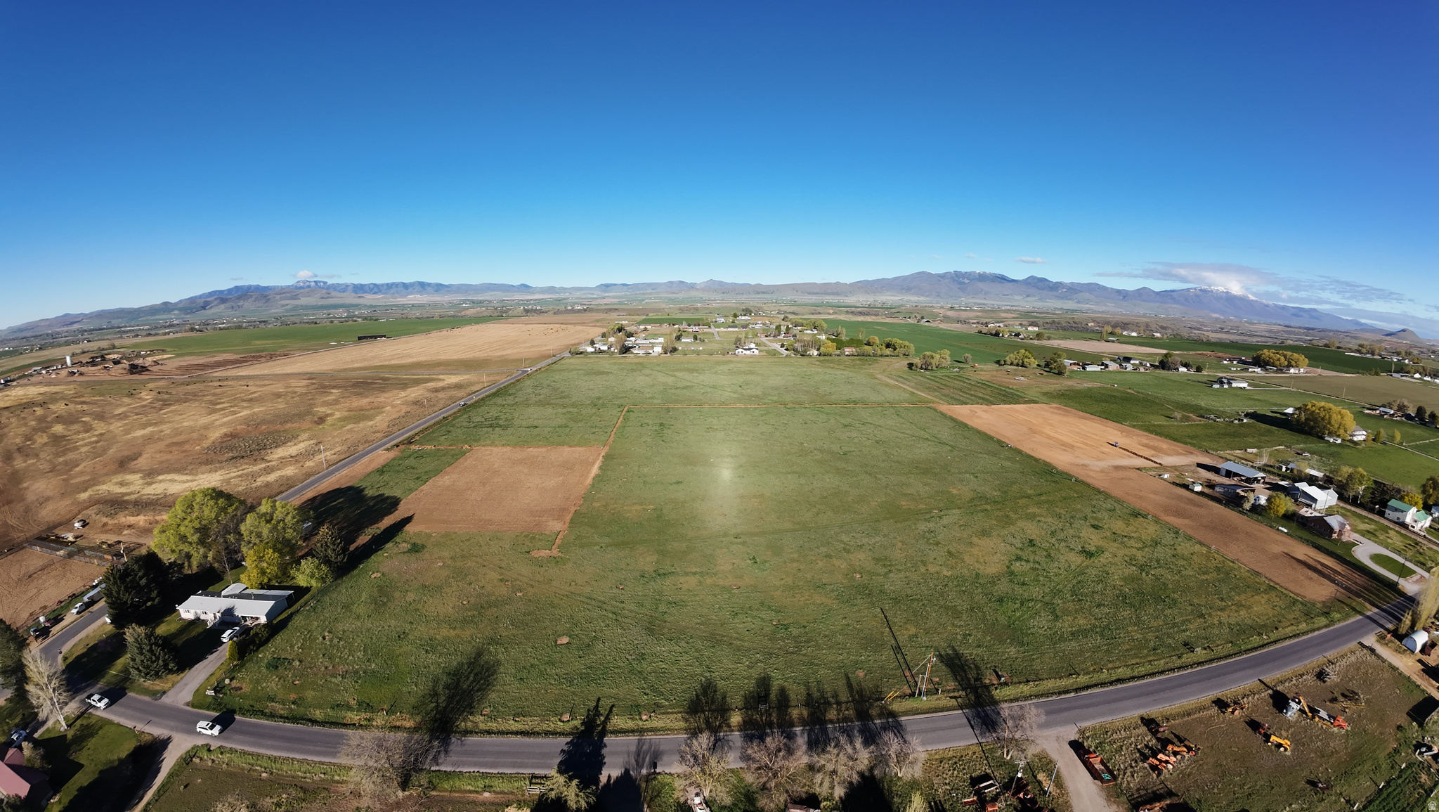 LOT 3 LEW PALMER - Land