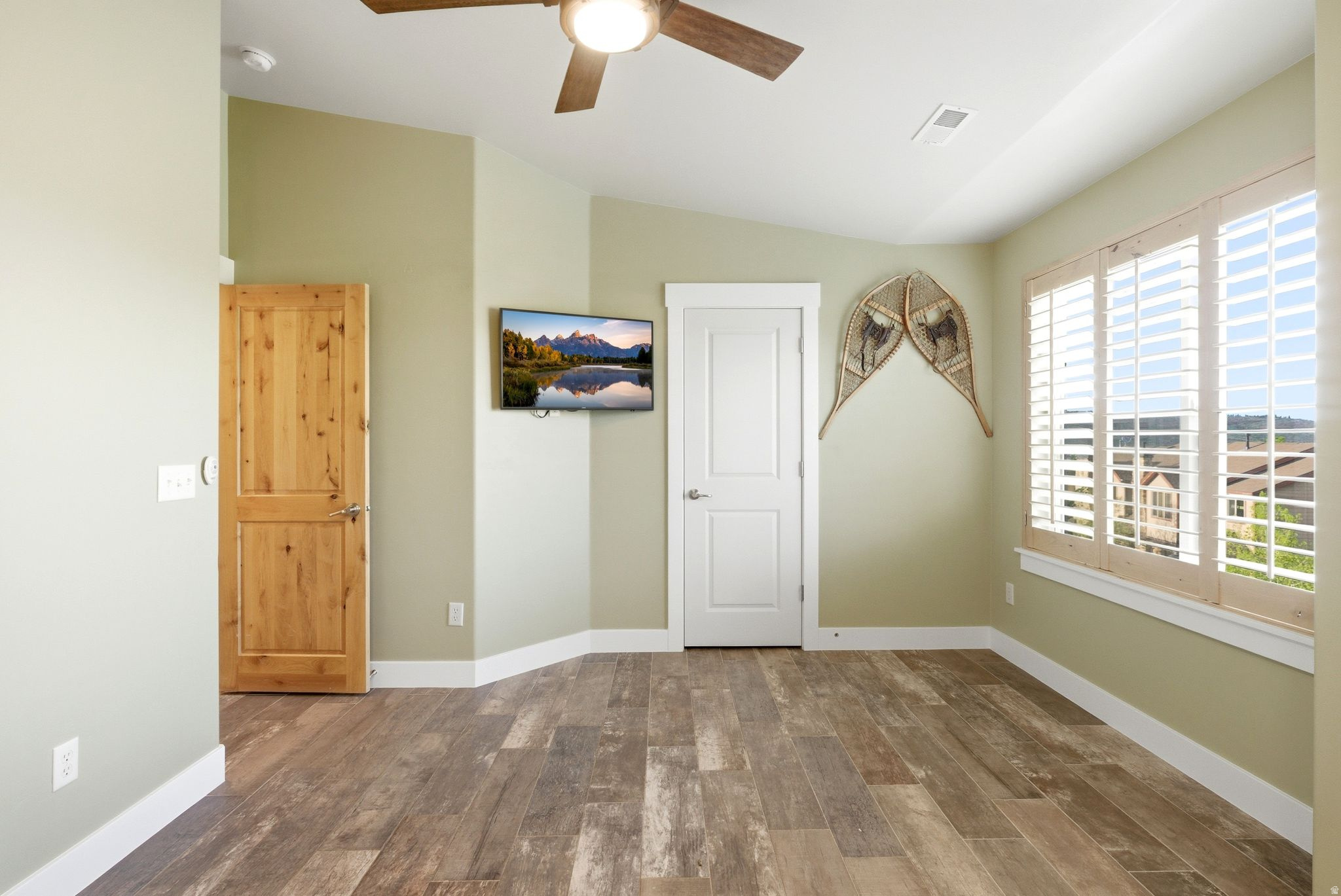 BEAR HOLLOW VILLAGE - Residential